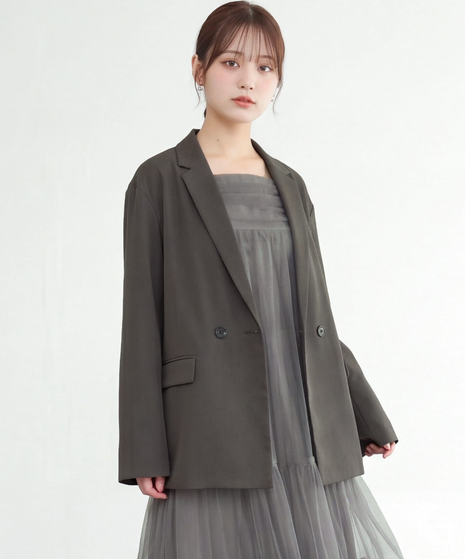 チャコール(AI画像) model:160 着用サイズ:M