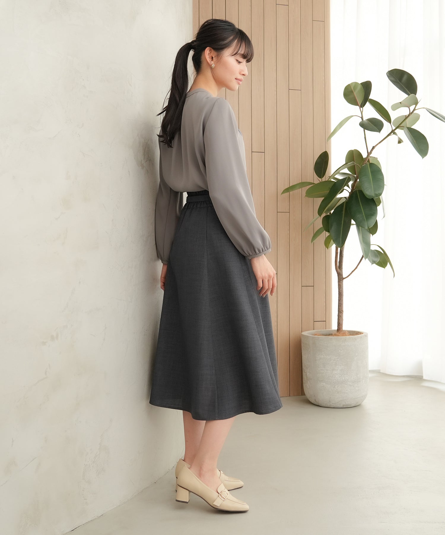 チャコール model:165cm 着用サイズ:M