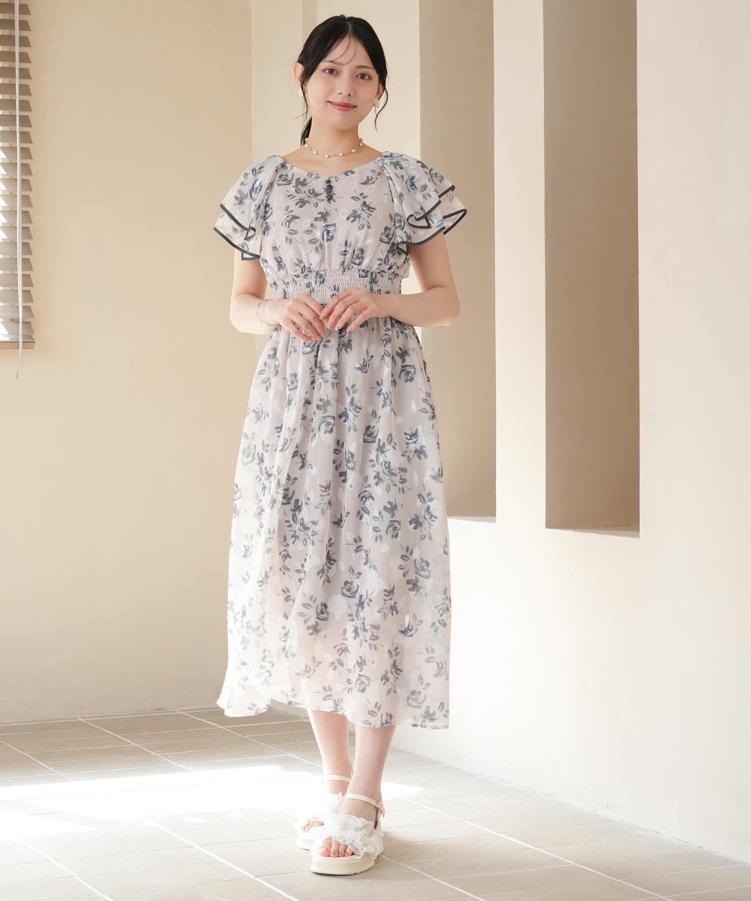 ホワイト MODEL:164㎝ 着用サイズ:M