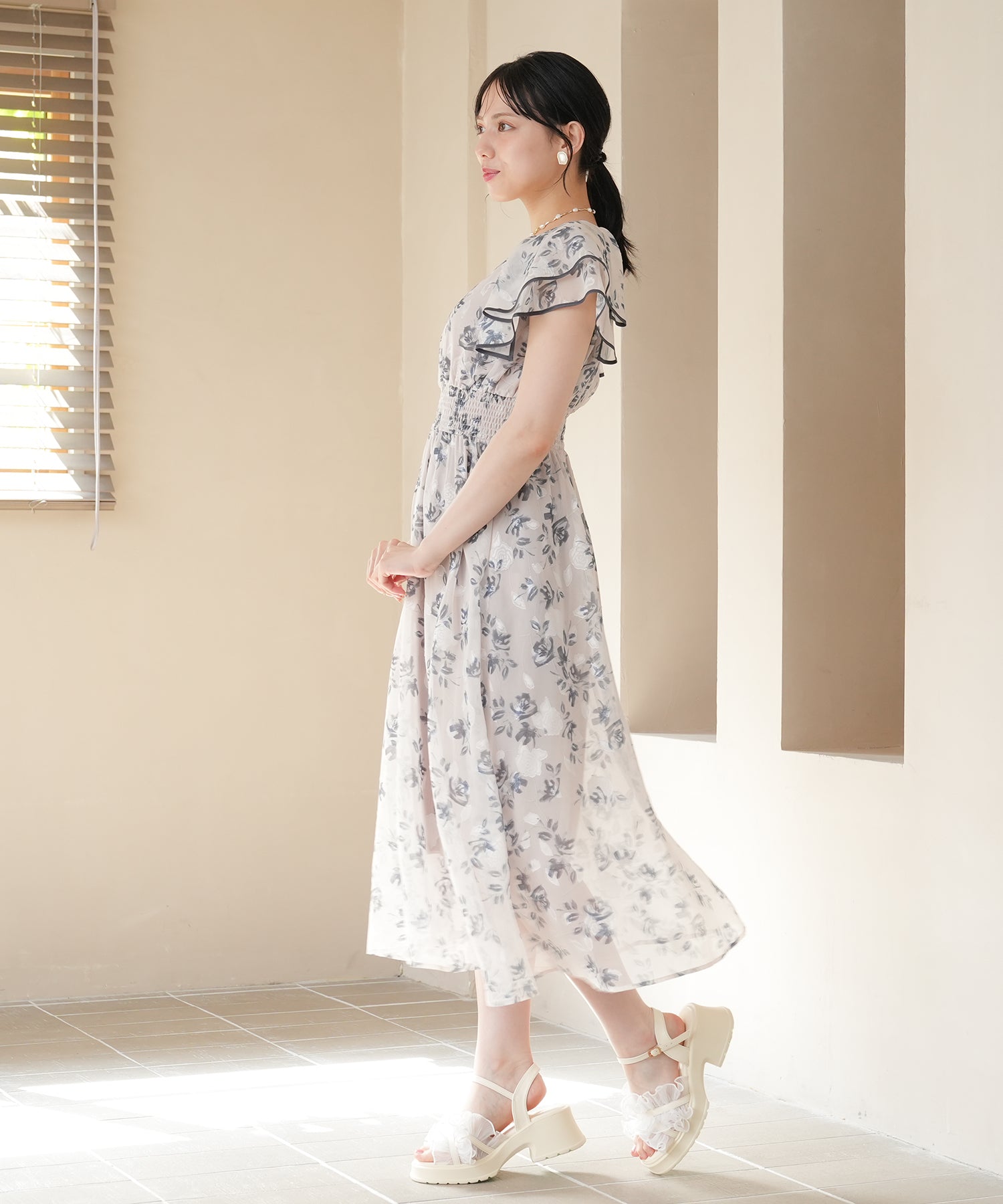 ホワイト MODEL:164㎝ 着用サイズ:M