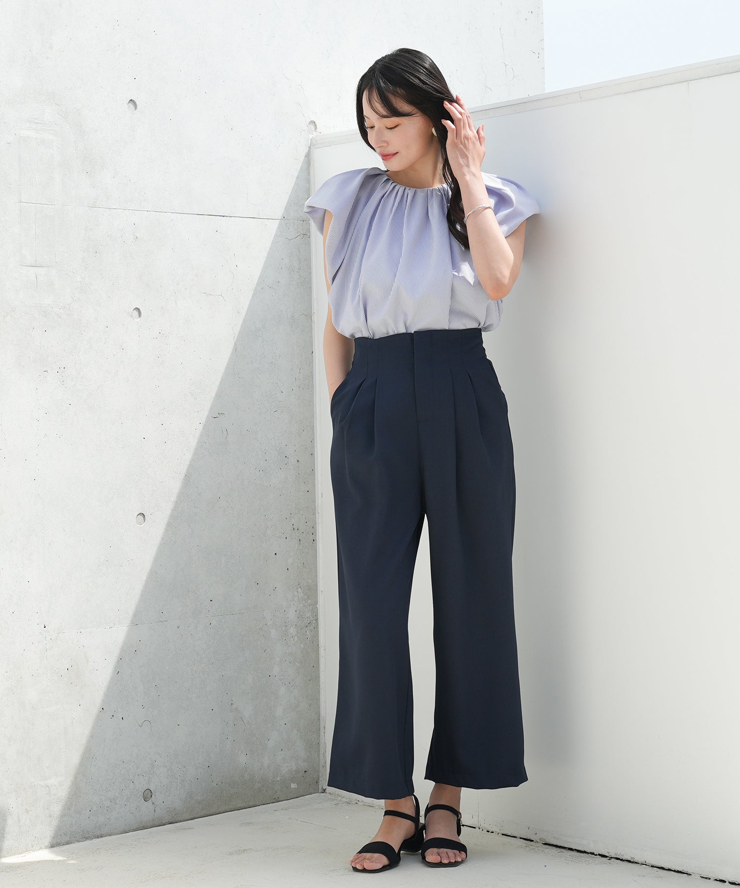 ホワイト×ブルー model:165 着用サイズ:M