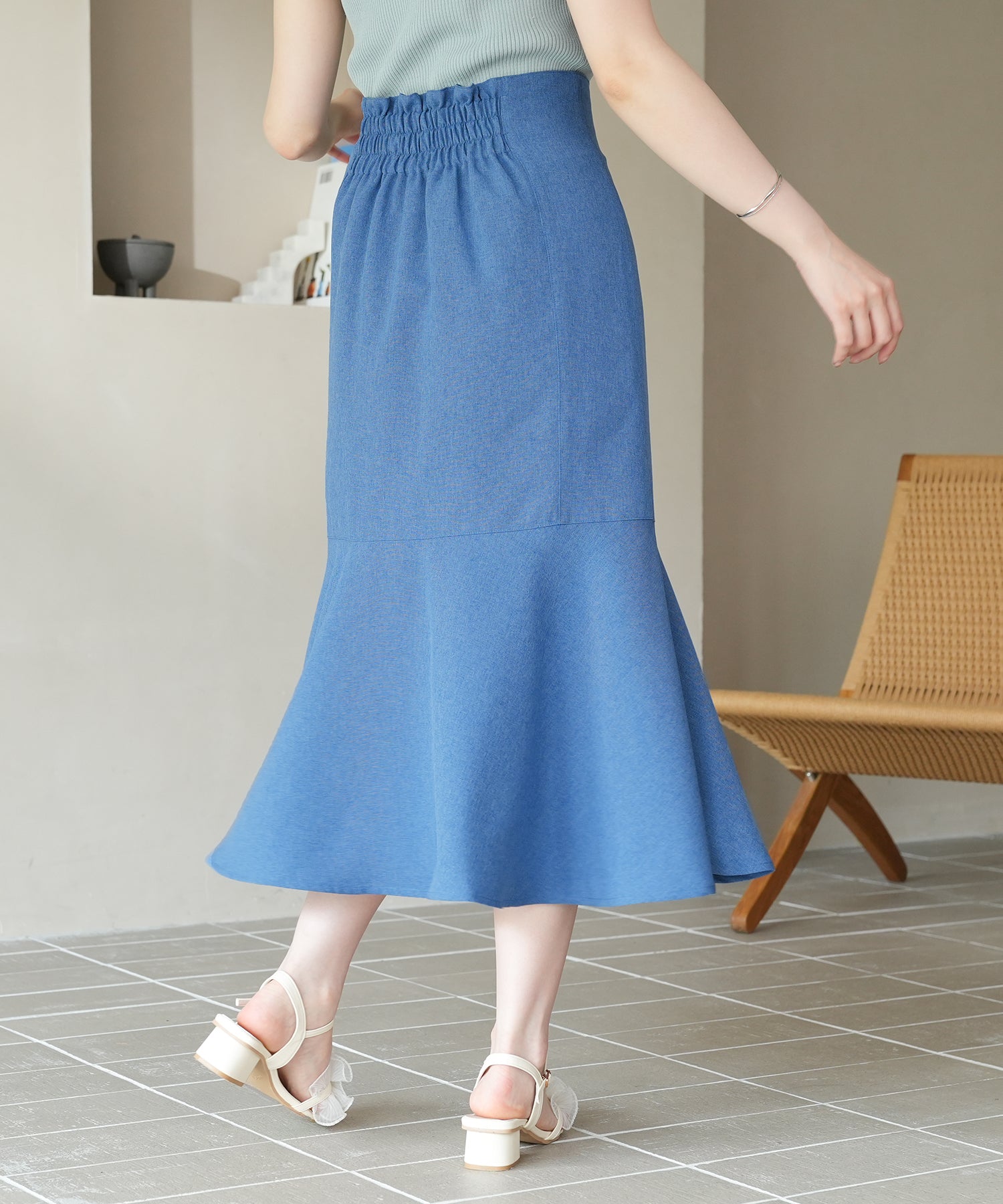 インディゴブルー model:164 着用サイズ:M