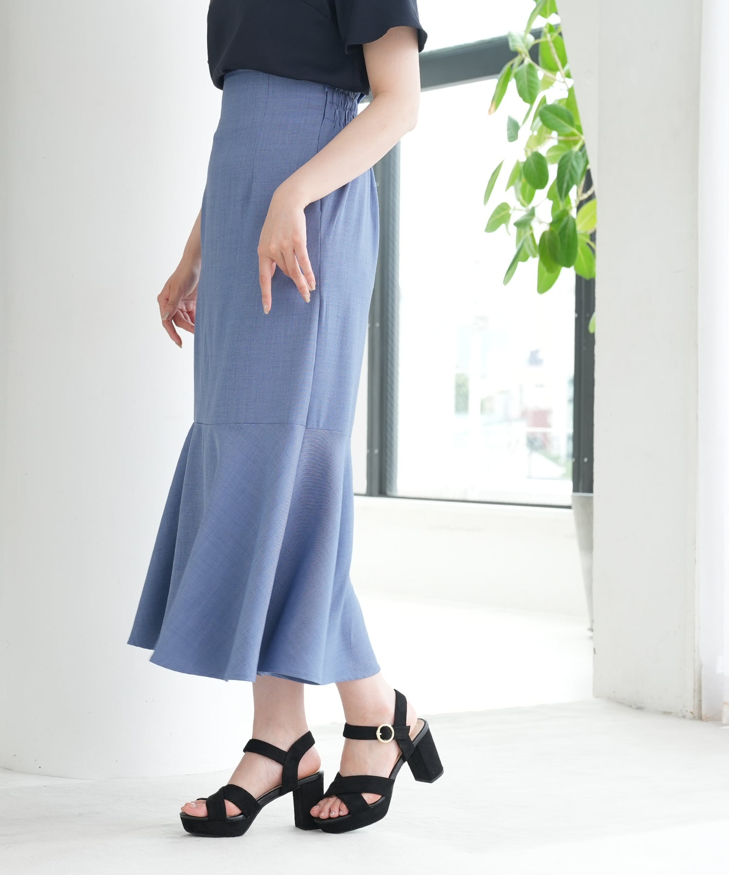 ブルー model:164 着用サイズ:M