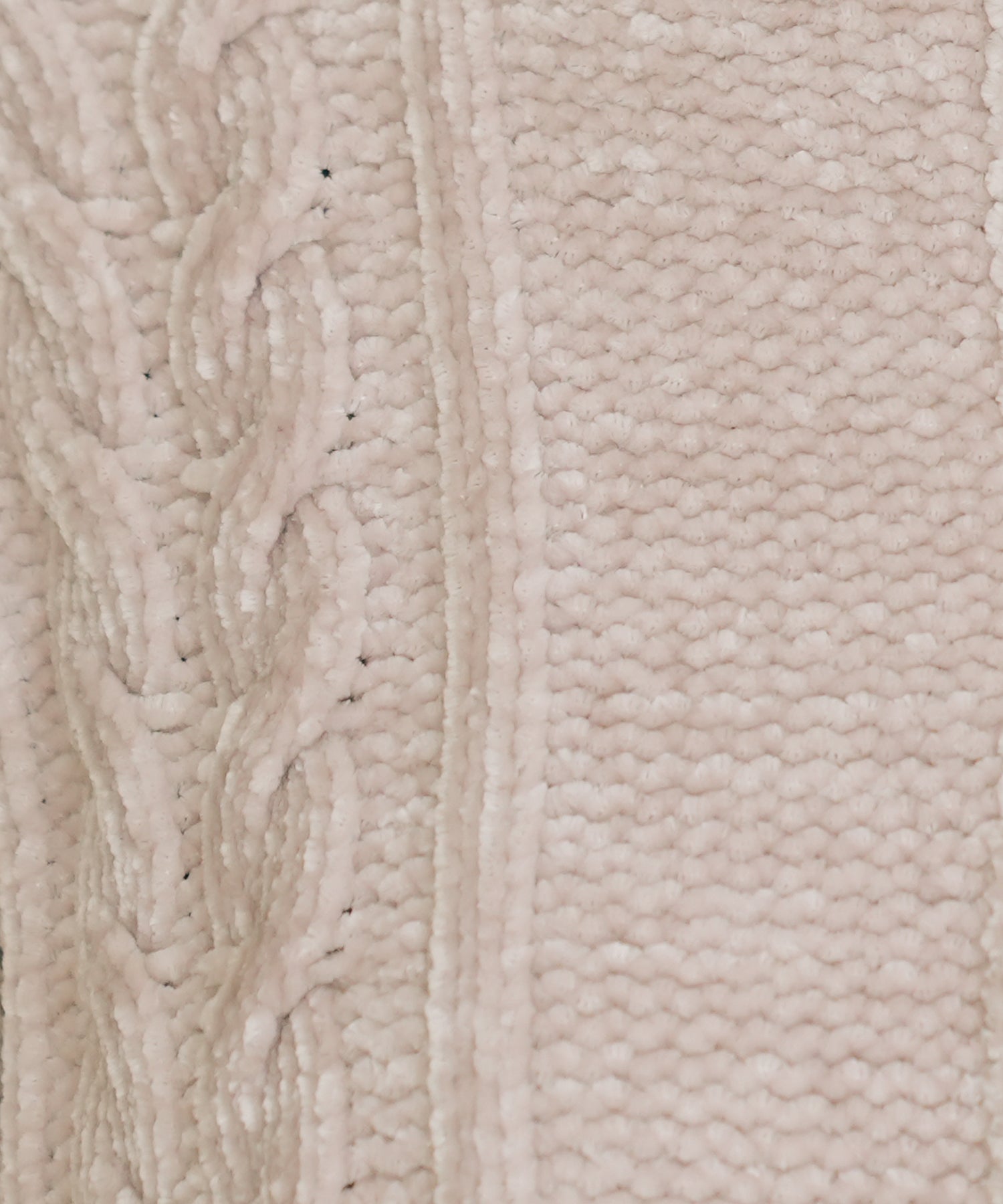 ピンクベージュ