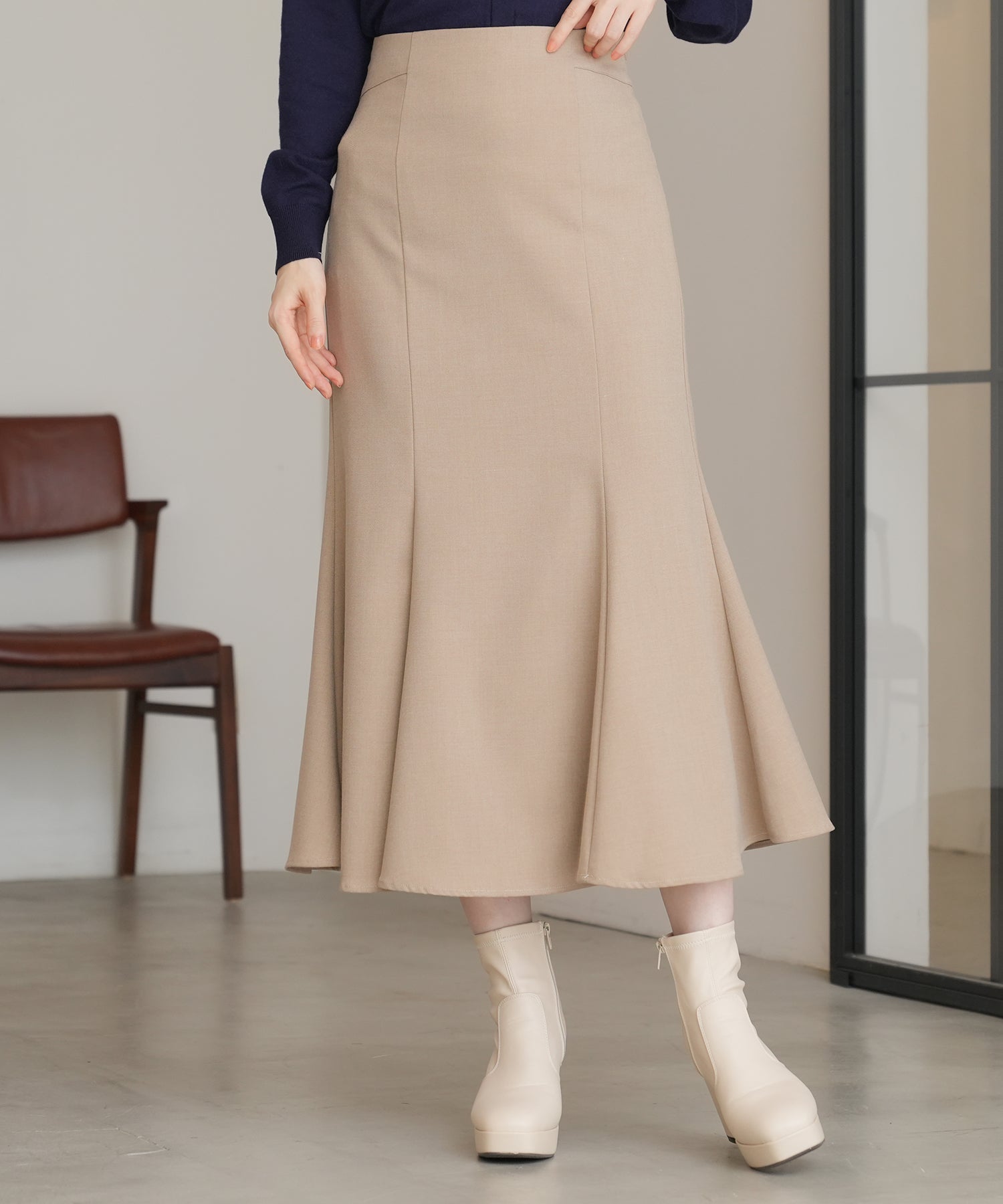 ベージュ model:1621 着用サイズ:M