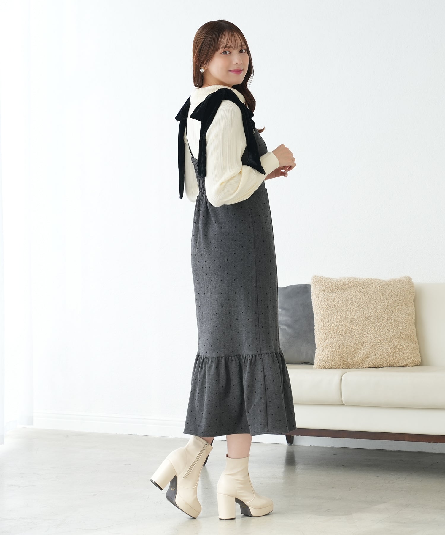 チャコール model:164 着用サイズ:M