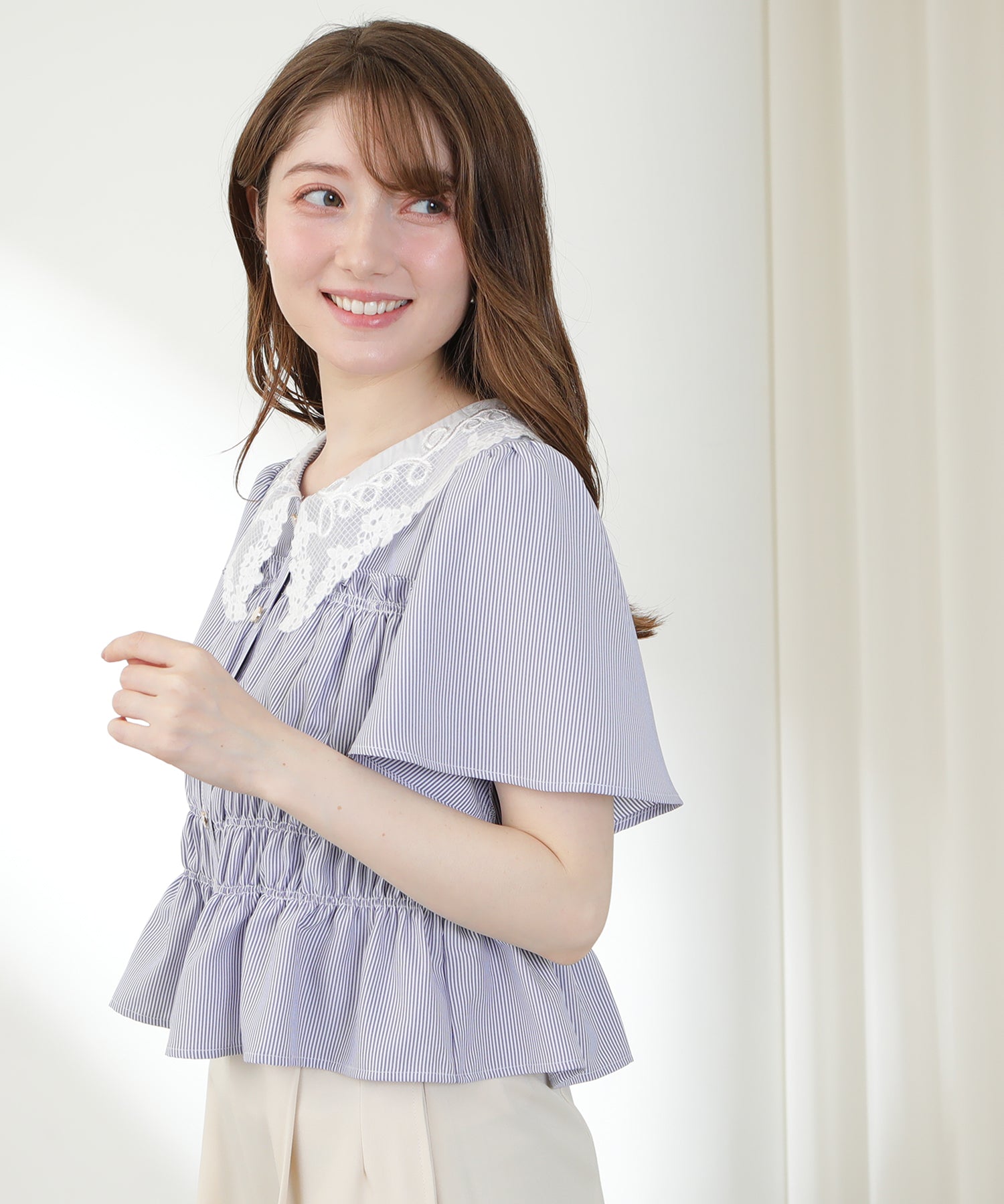 ホワイト×ブルー model:163cm 着用サイズ:M