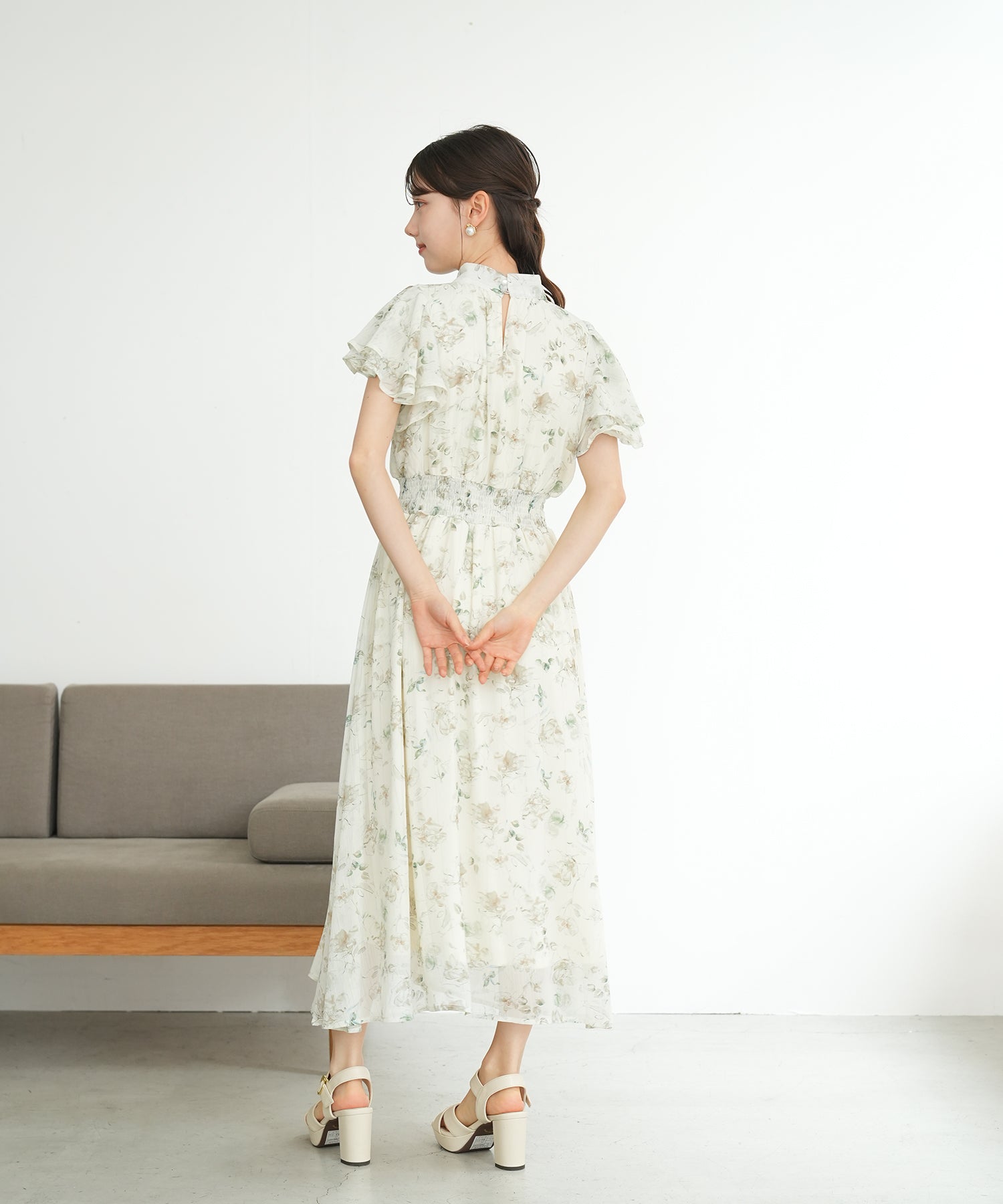 ベージュ MODEL:158 着用サイズ:M