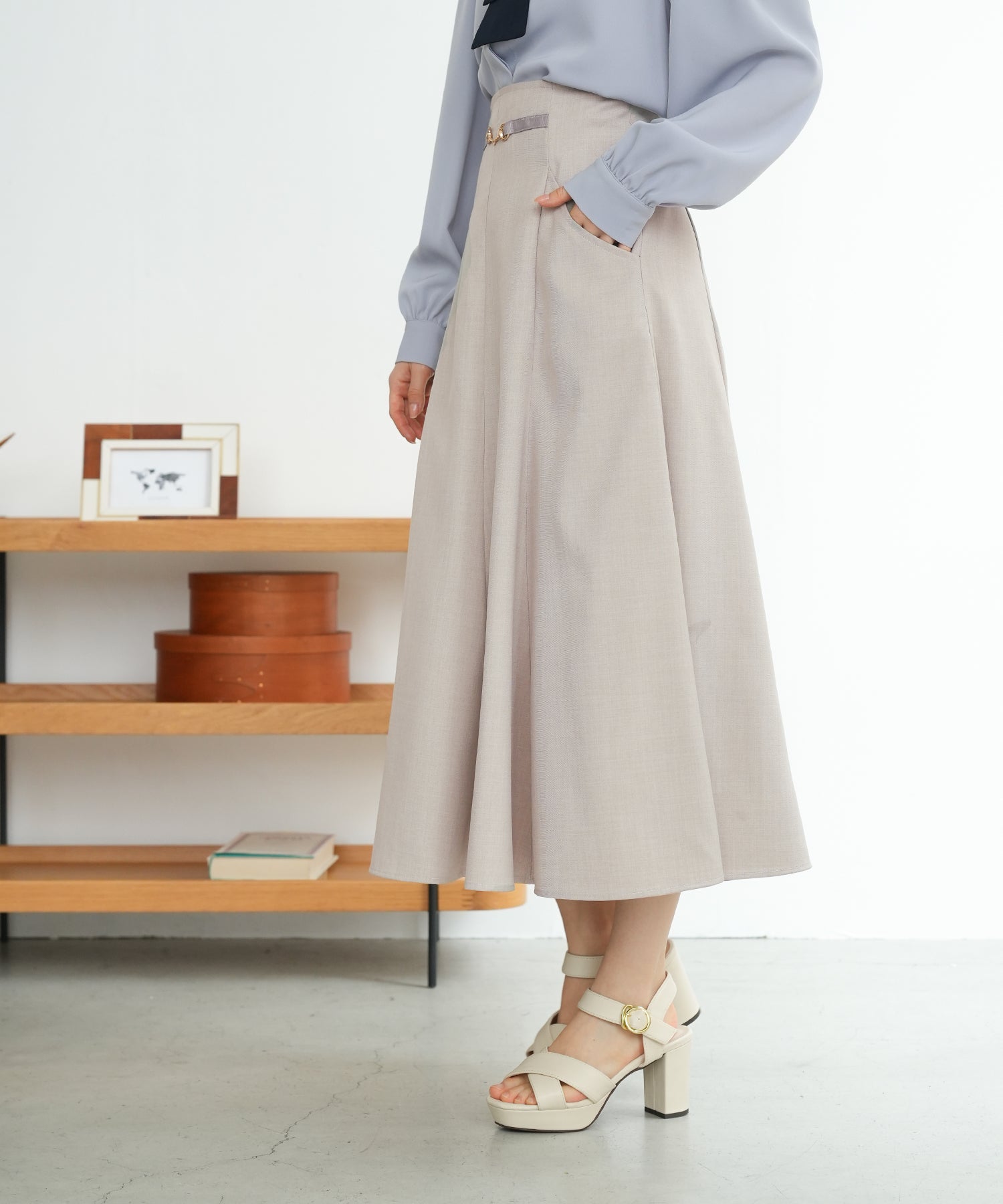 グレージュ model:158 着用サイズ:M