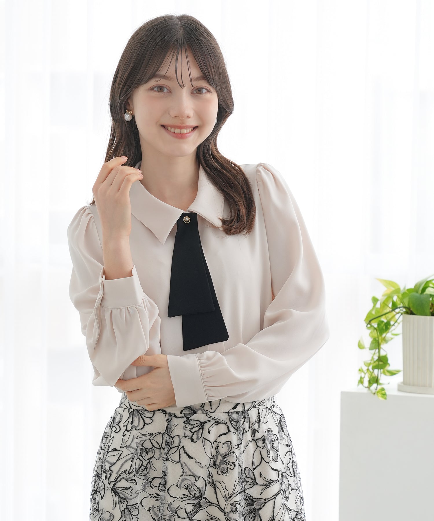 ピンクベージュ×ブラック(ボウタイ)