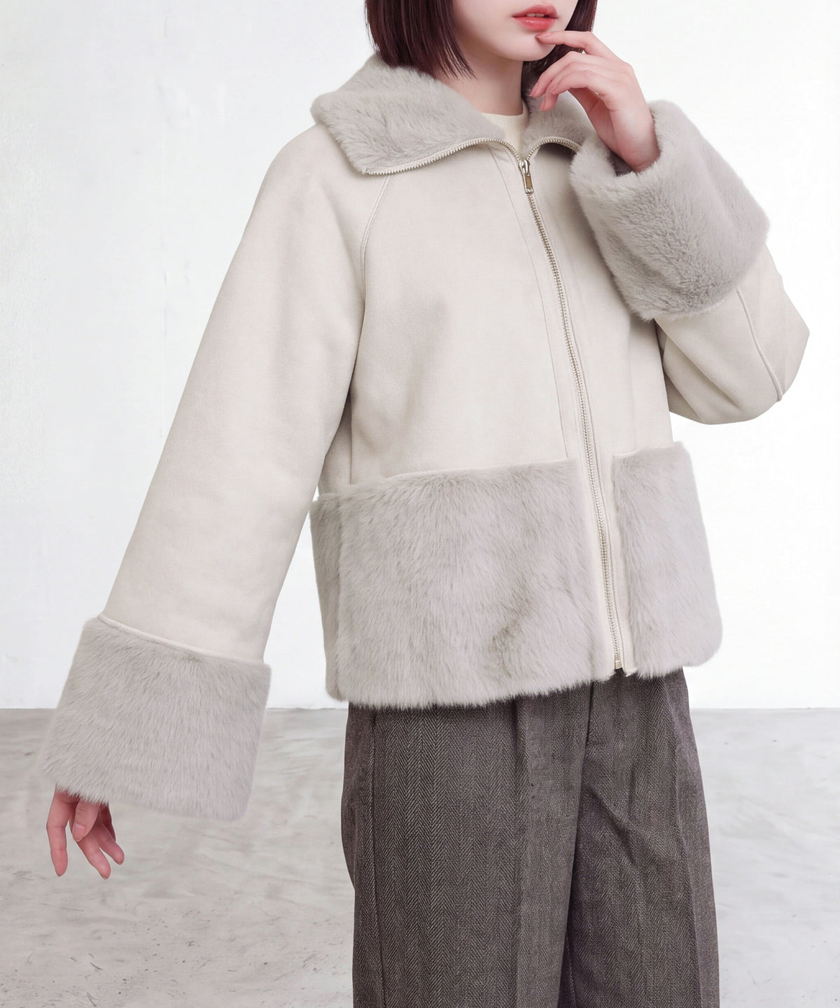ライトグレー(AI画像) model:160cm 着用サイズ:M