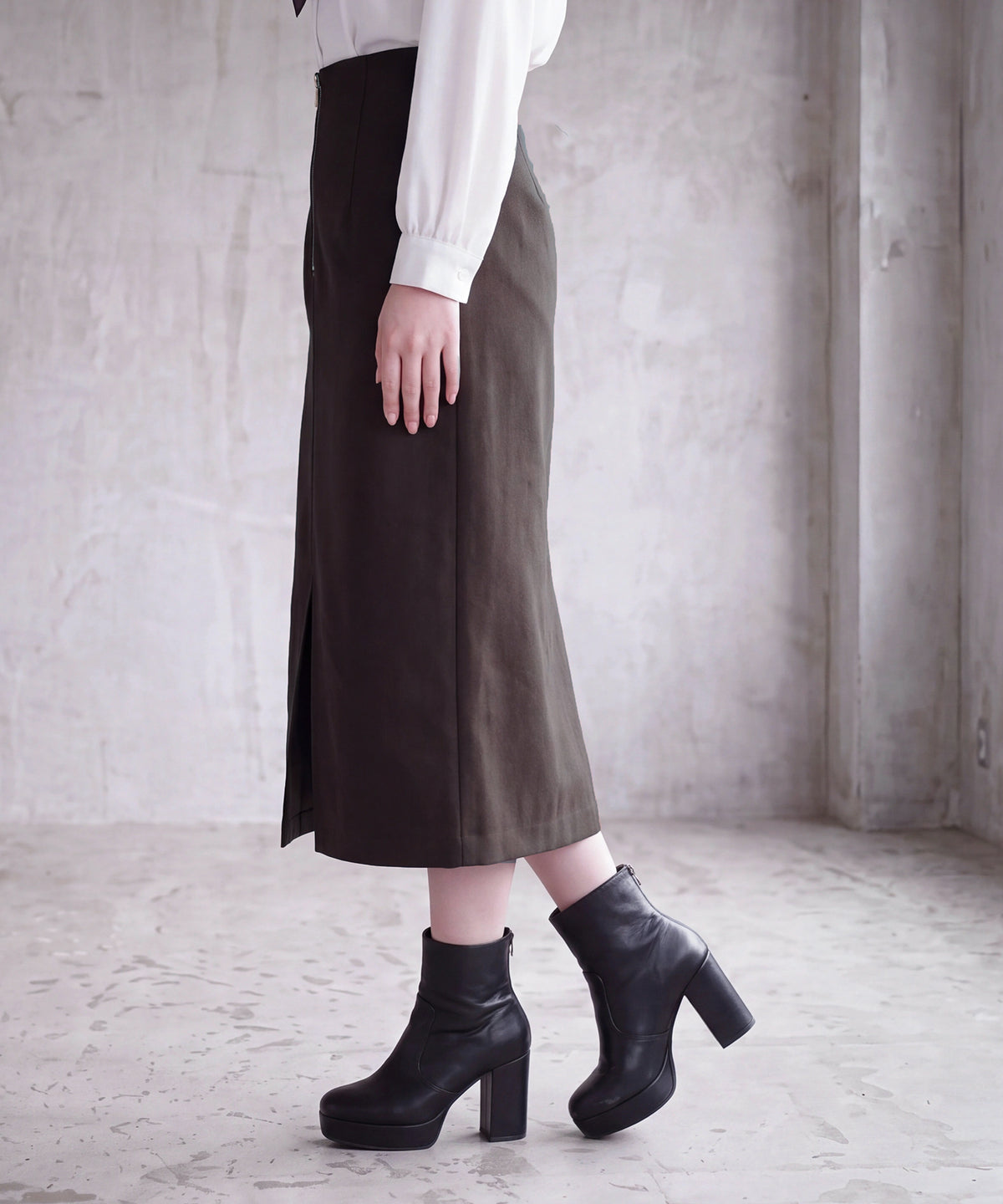 ブラウン(AI画像) model:160cm 着用サイズ:S