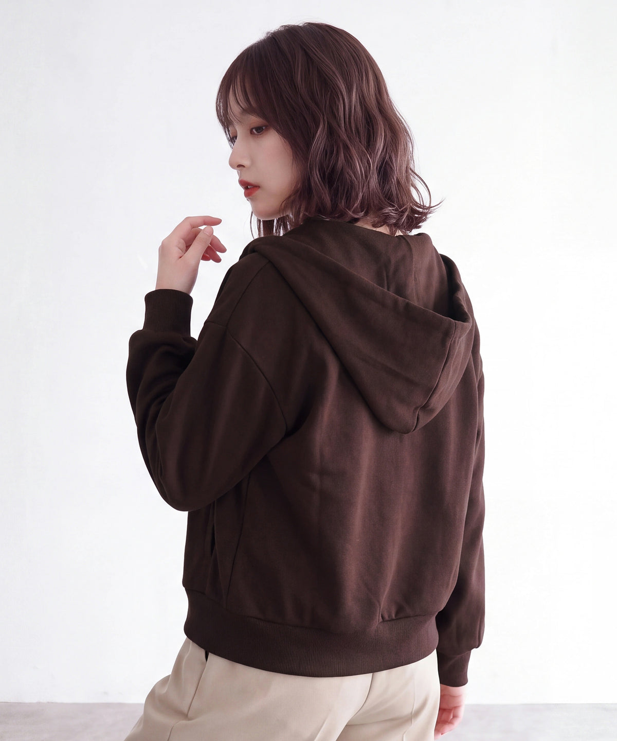 ブラウン(AI画像) model:160cm 着用サイズ: M