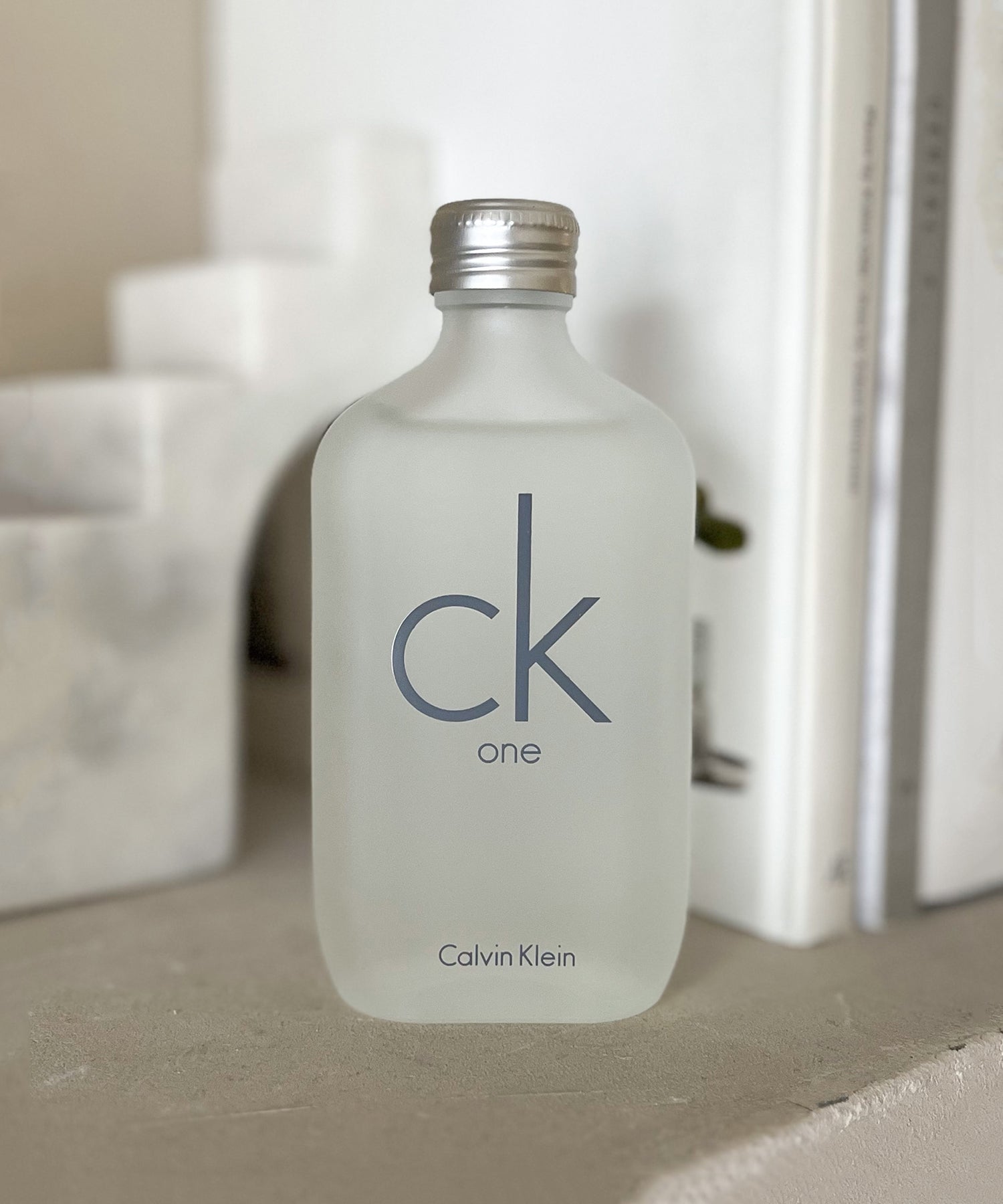 Buy Calvin Klein CK One 200ml for P2995.00 Only!