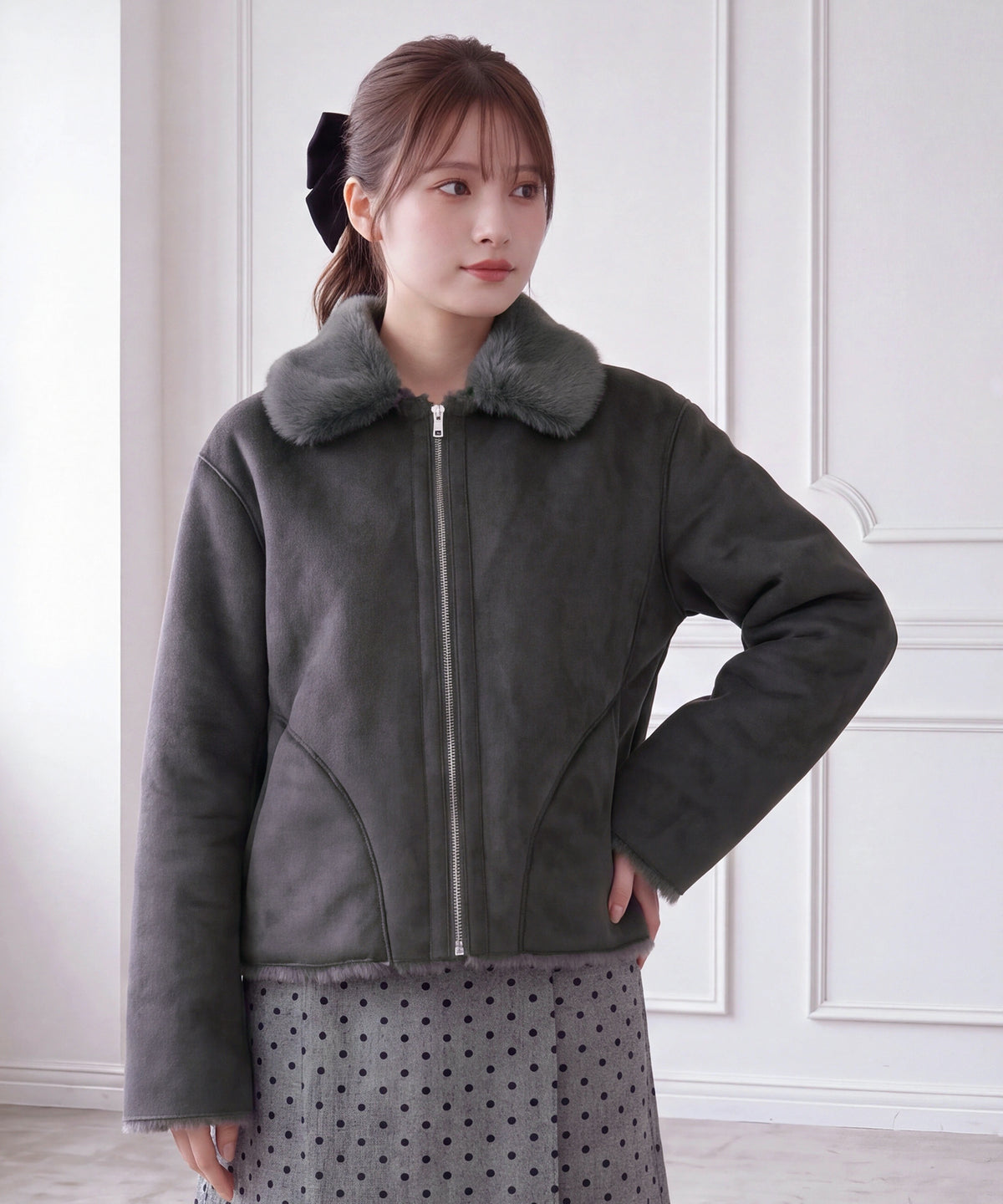 チャコール (AI画像) model:160cm 着用サイズ: M