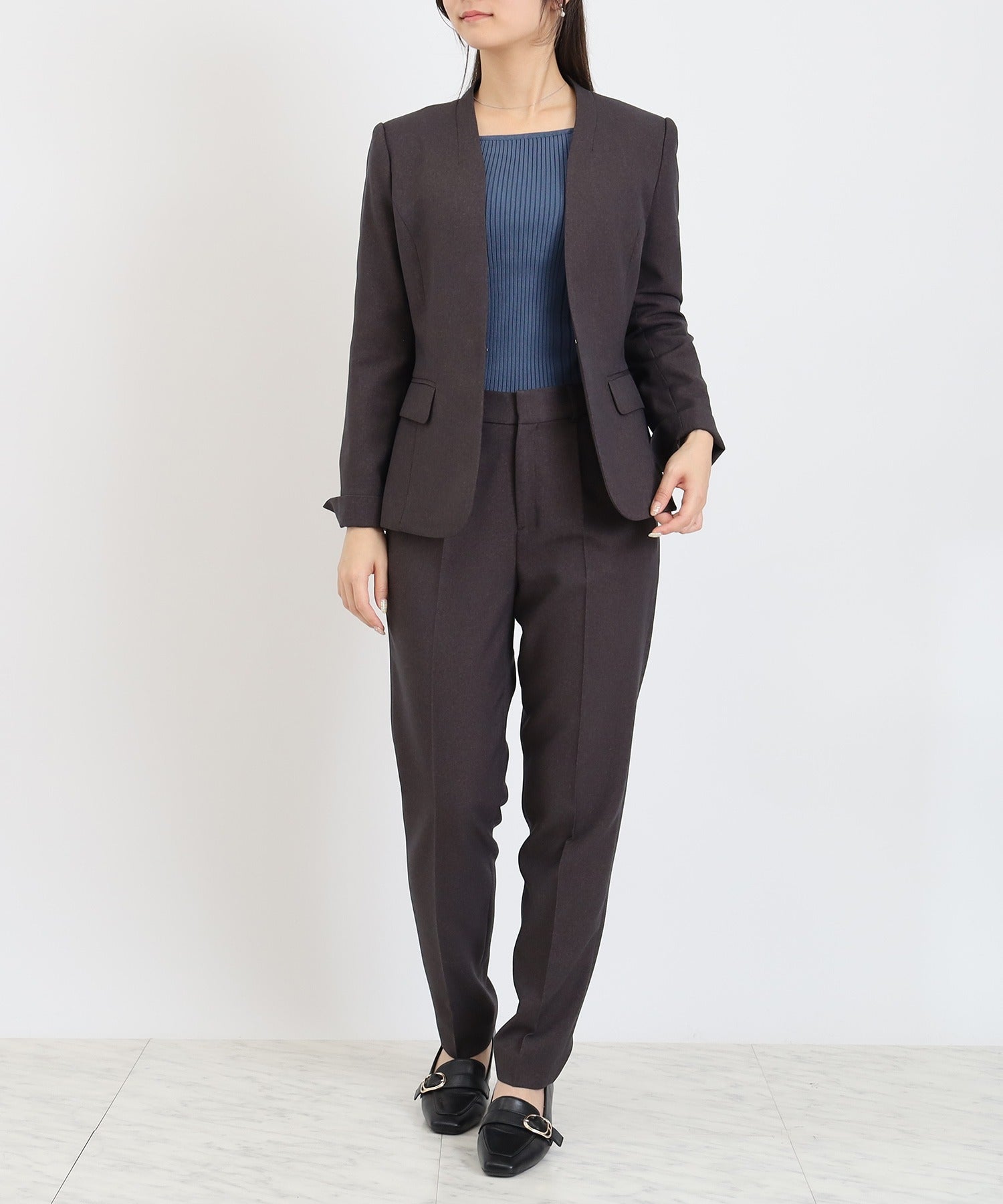 ブラウン model:160 着用サイズ:M
(ウール調カラーレスジャケット着用)