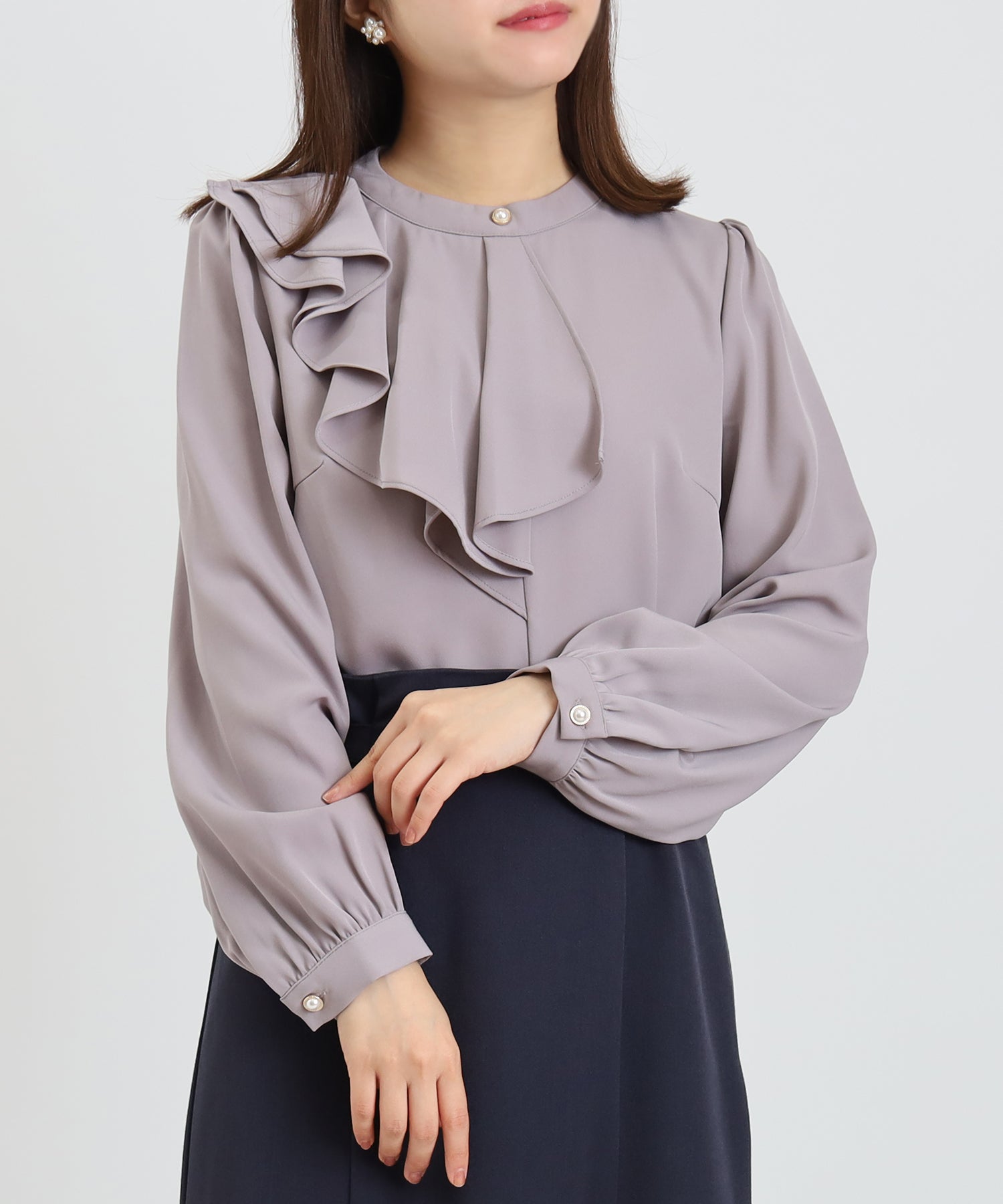 アシメラッフルフリルブラウス