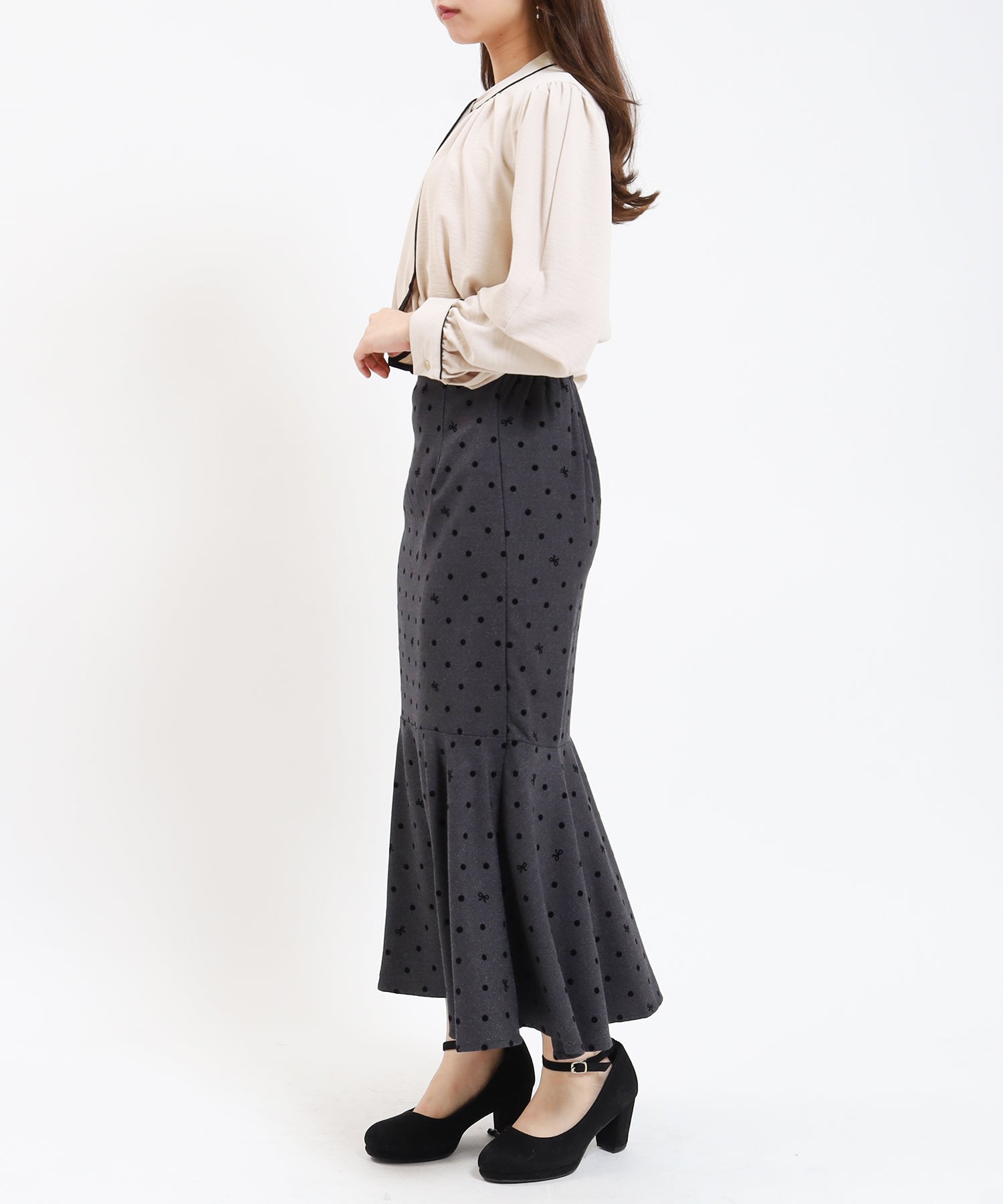 ベージュ model:155cm/骨格ウェーブ 着用サイズ:M