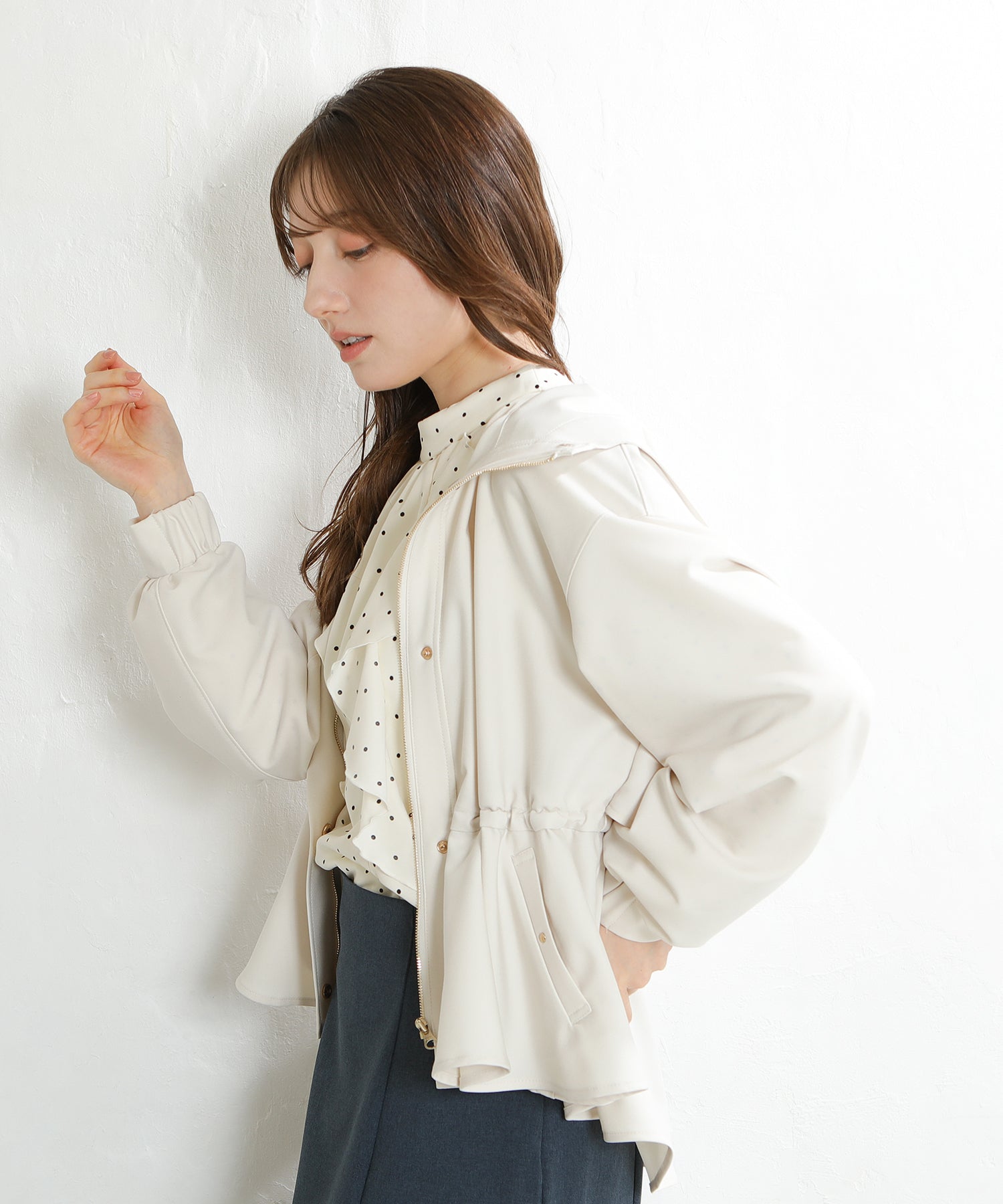 アイボリー model:163 着用サイズ:M