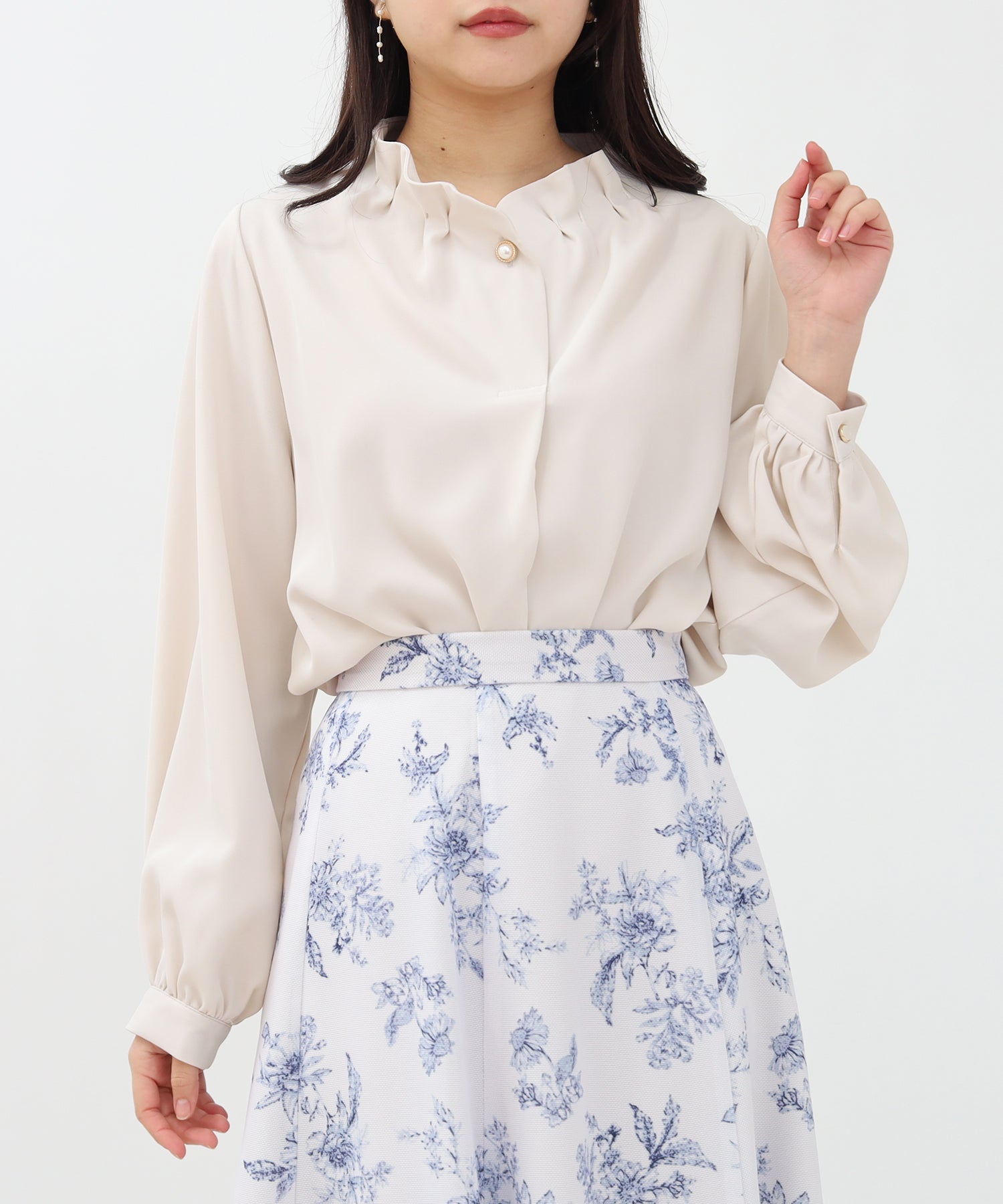 ピンクベージュ model:156 着用サイズ:M