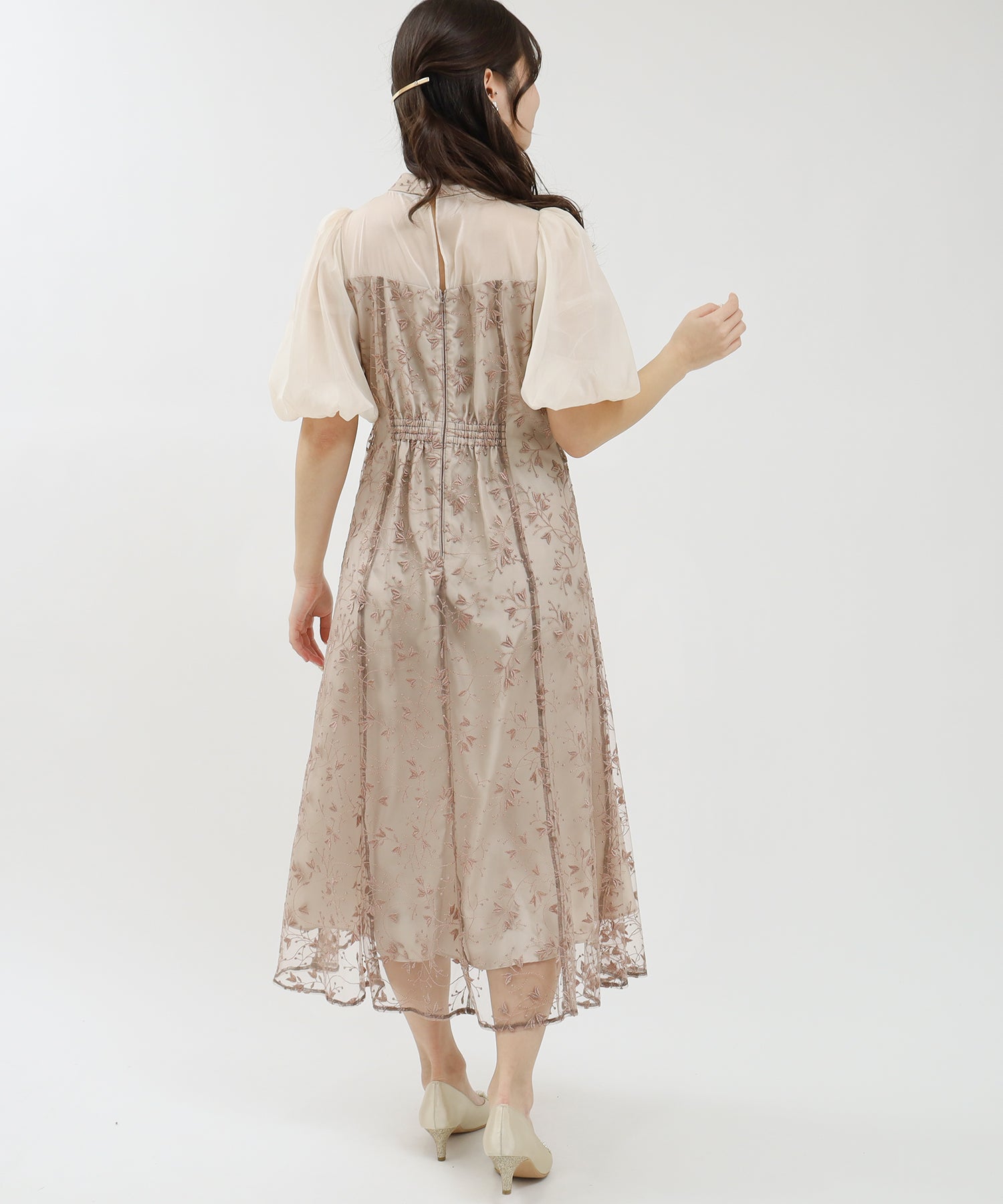 ベージュ model:160㎝/骨格ウェーブ 着用サイズ:M