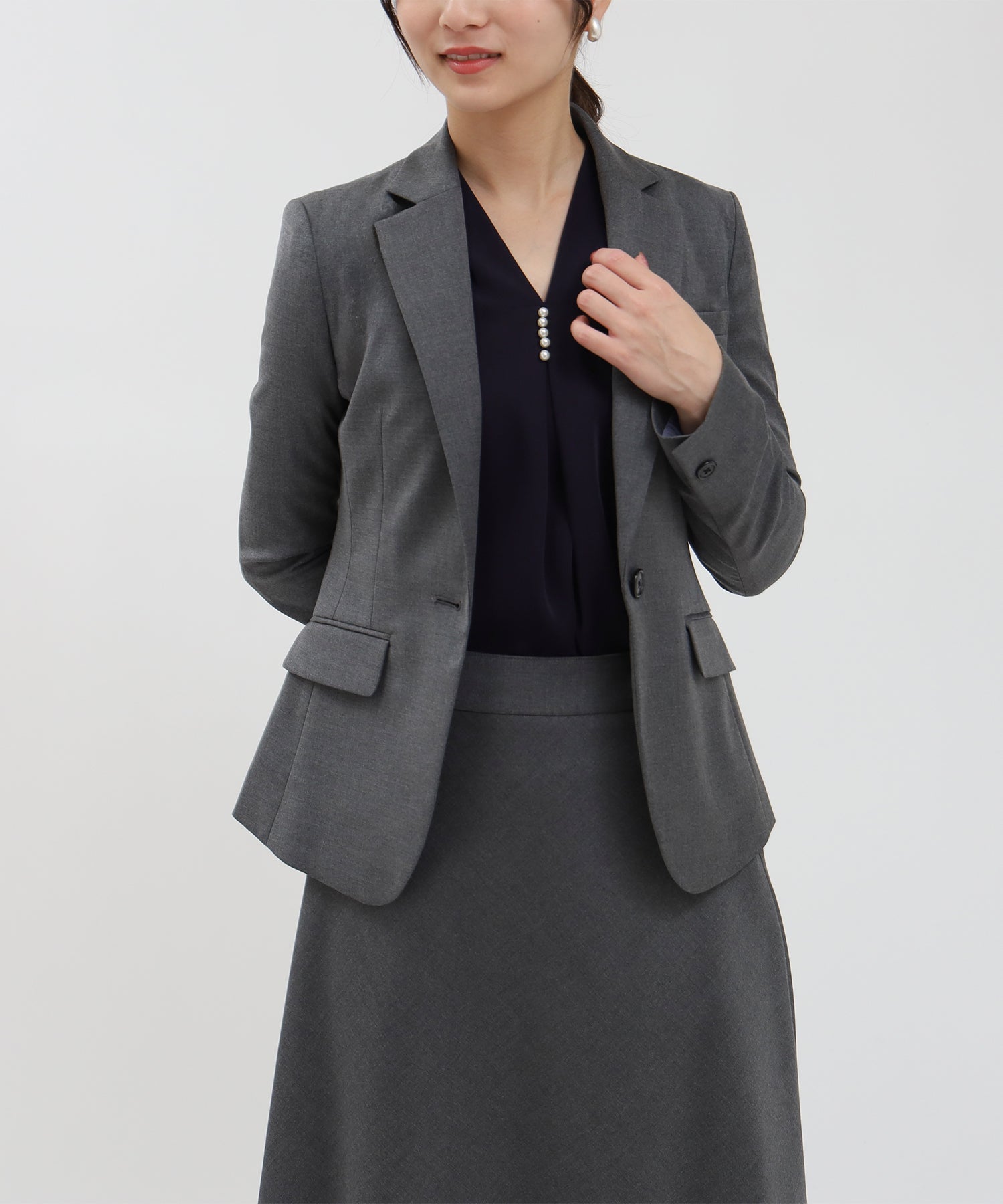 チャコール model:160 着用サイズ:M