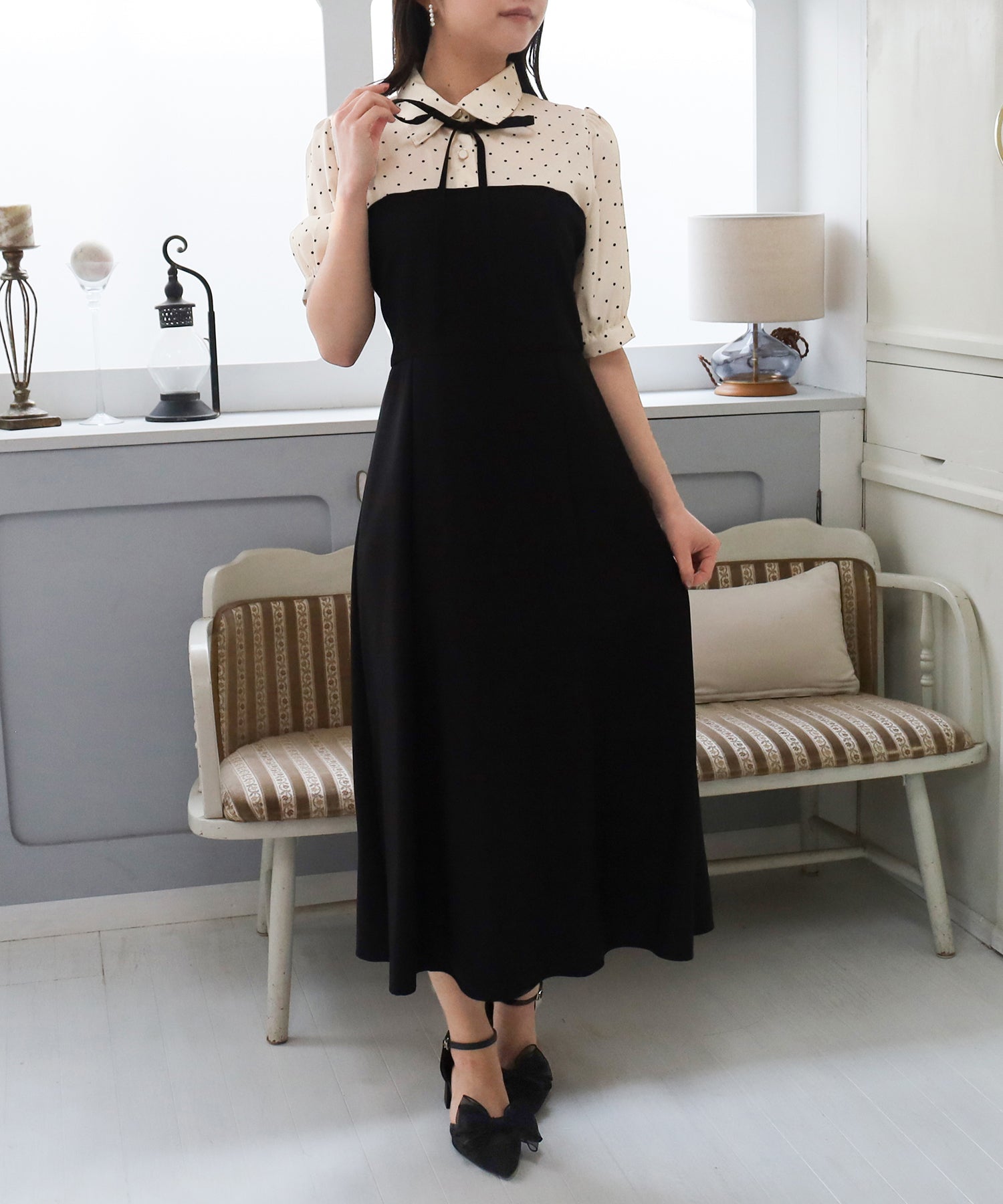 ドット×ホワイト