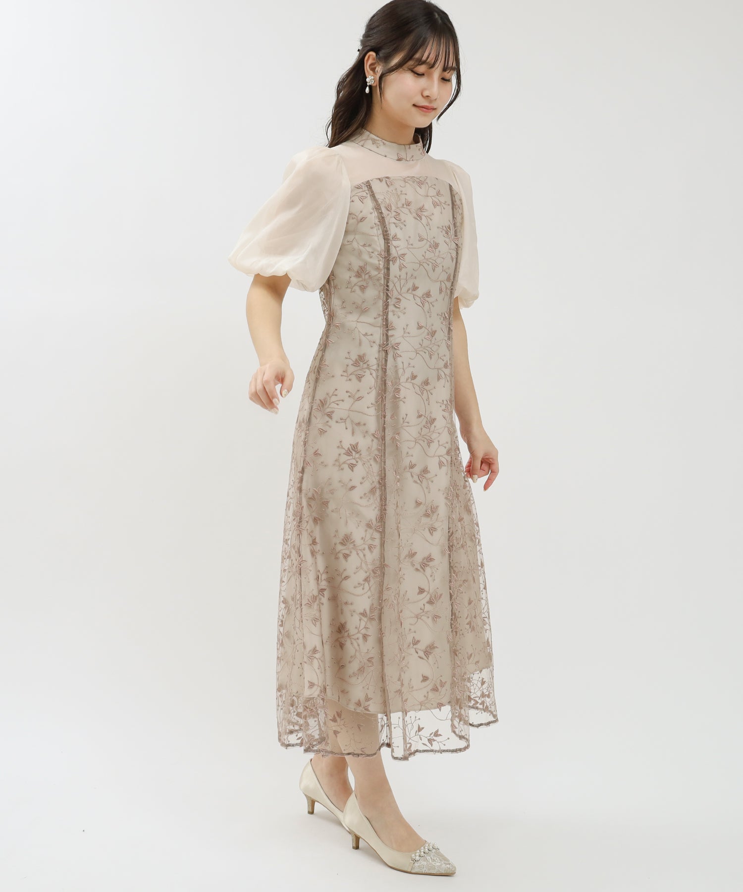 ベージュ model:160㎝/骨格ウェーブ 着用サイズ:M