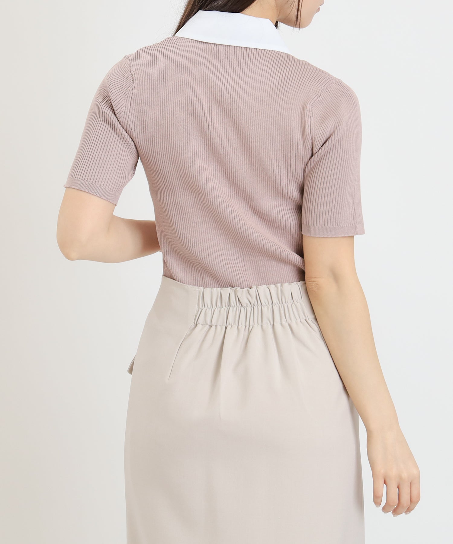 ピンクベージュ model:160 着用サイズ:M