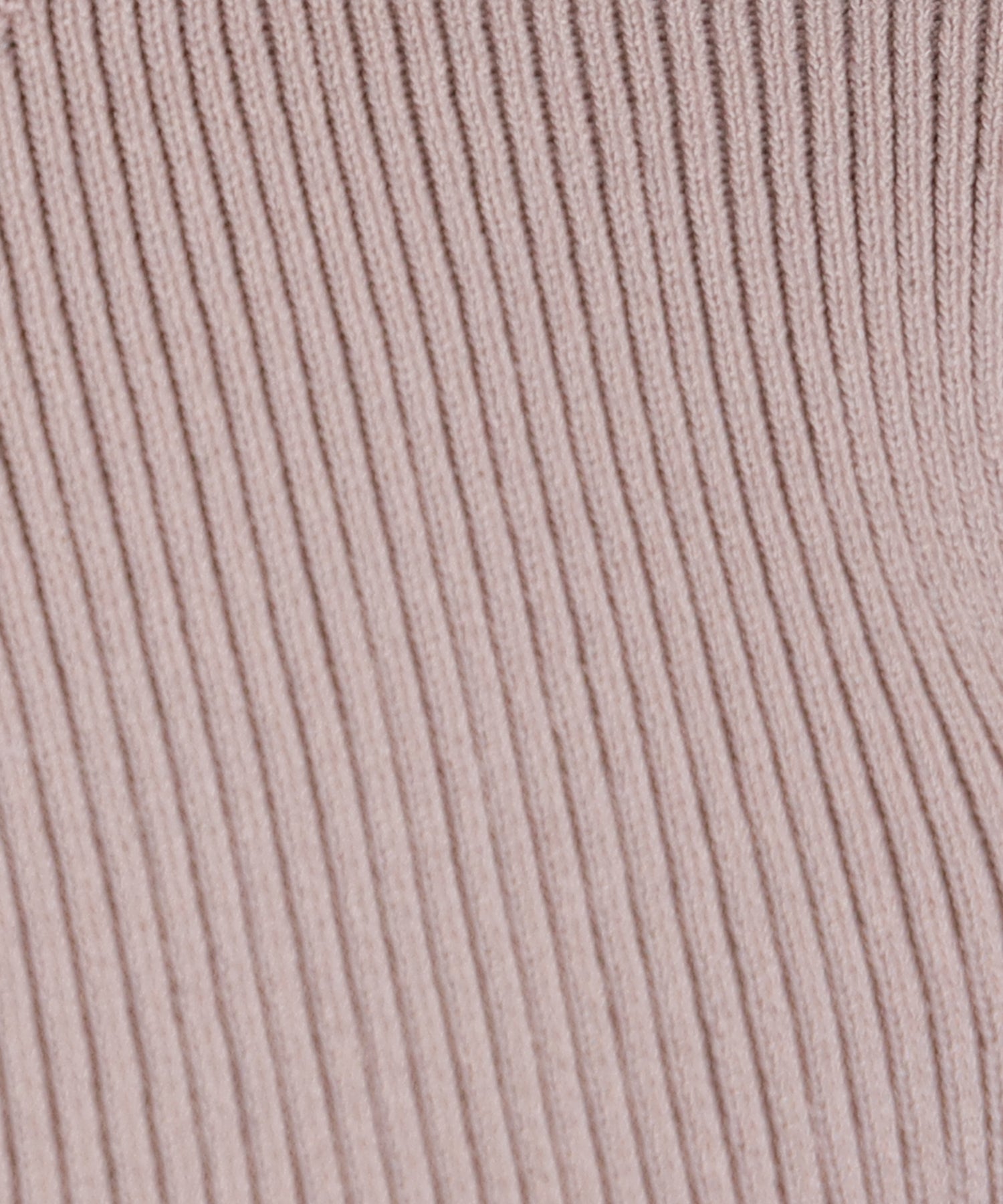 ピンクベージュ