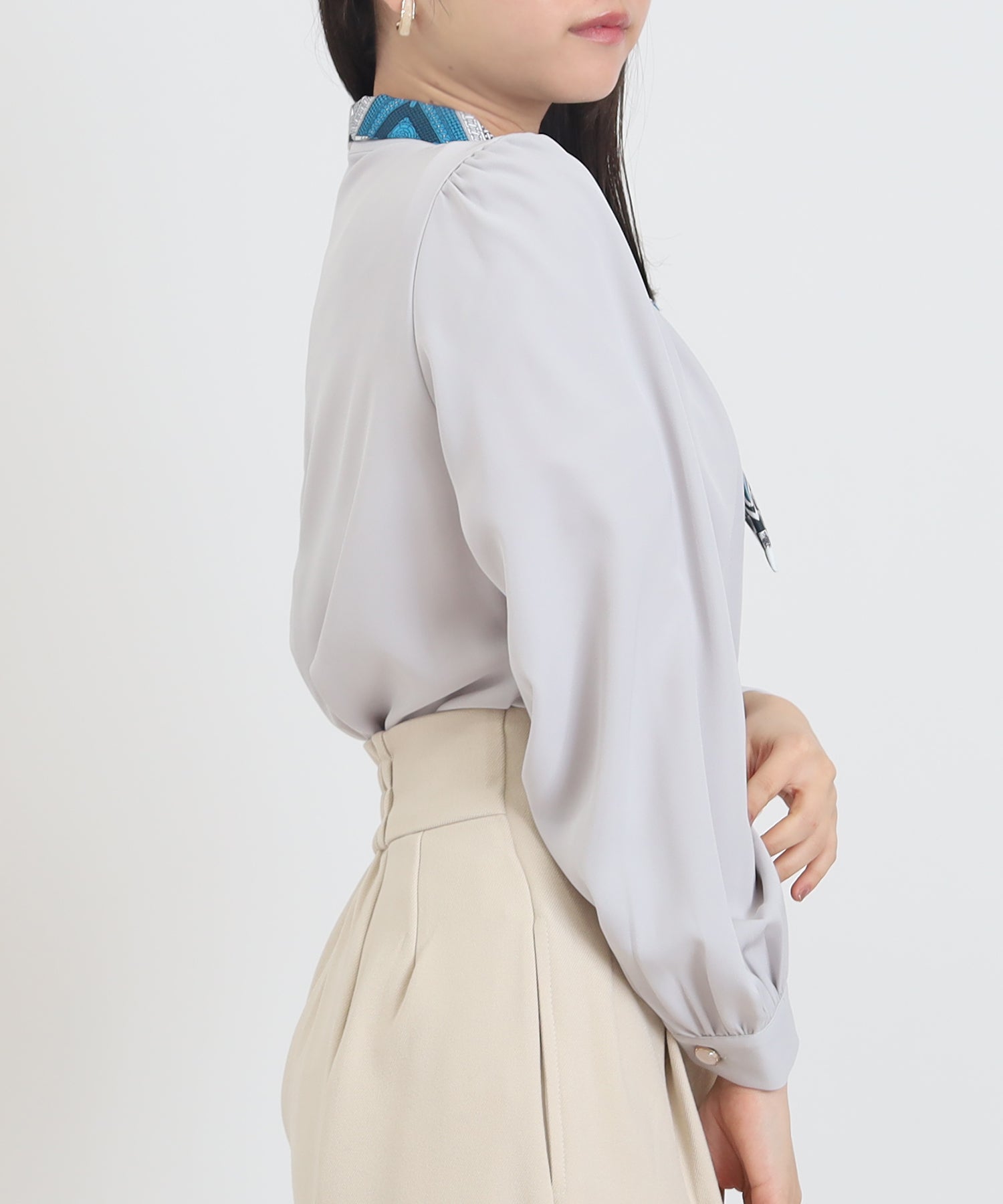 ライトグレー model:156 着用サイズ:S