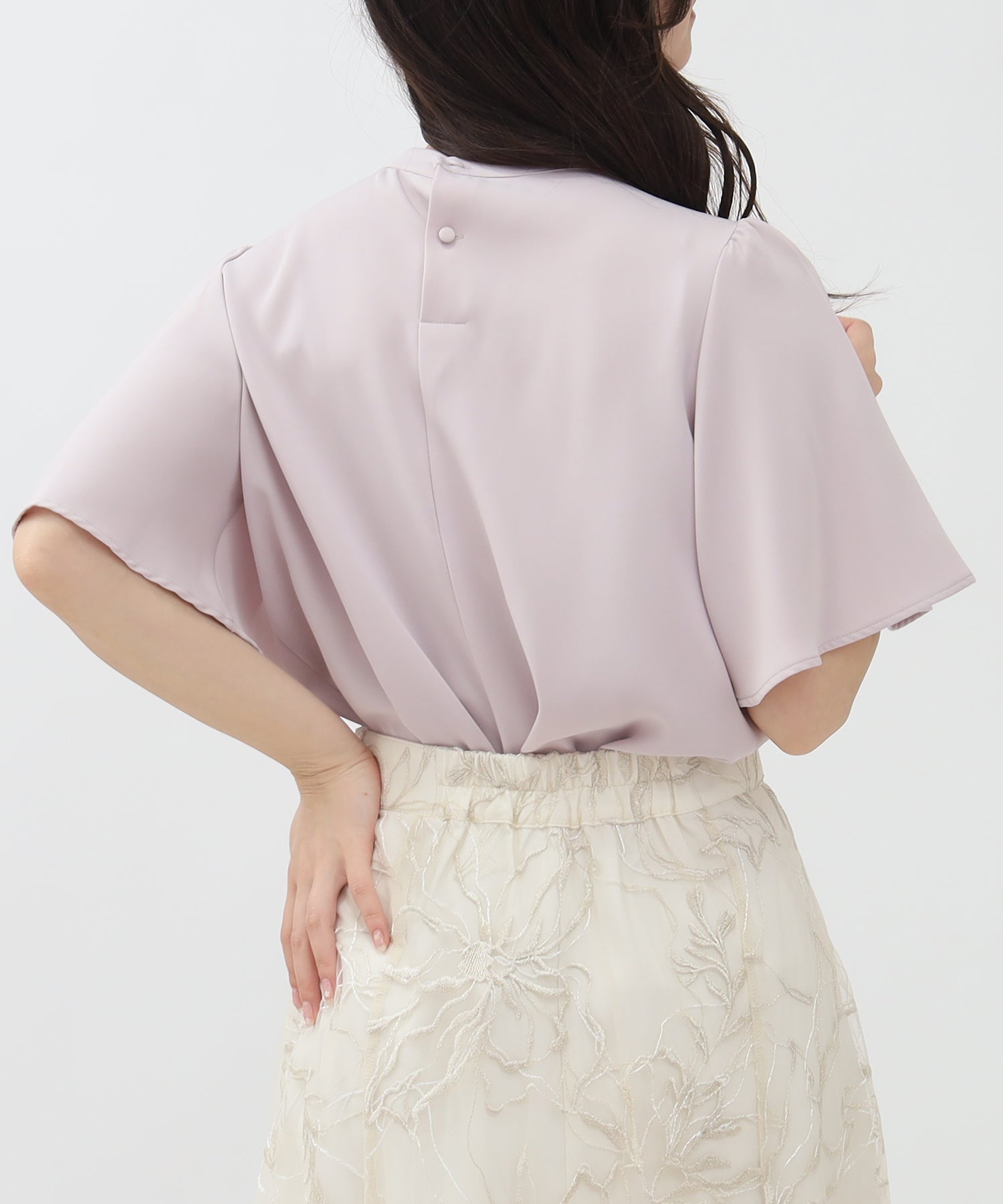 ピンクベージュ model:160 着用サイズ:M