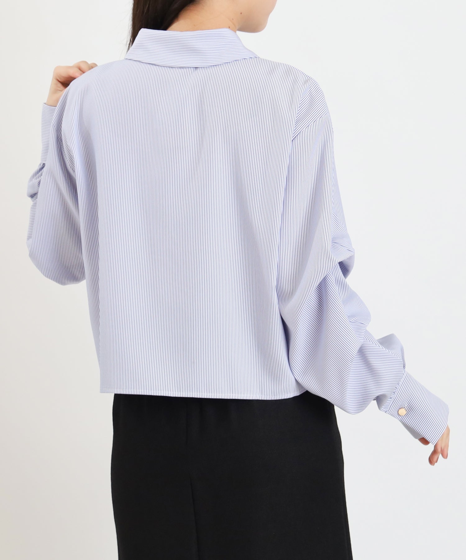ホワイト×ブルー model:156cm 着用サイズ:M