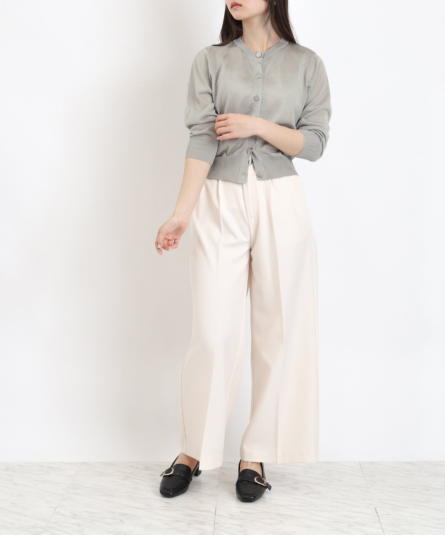 ライトグレー MODEL:160 着用サイズ:M