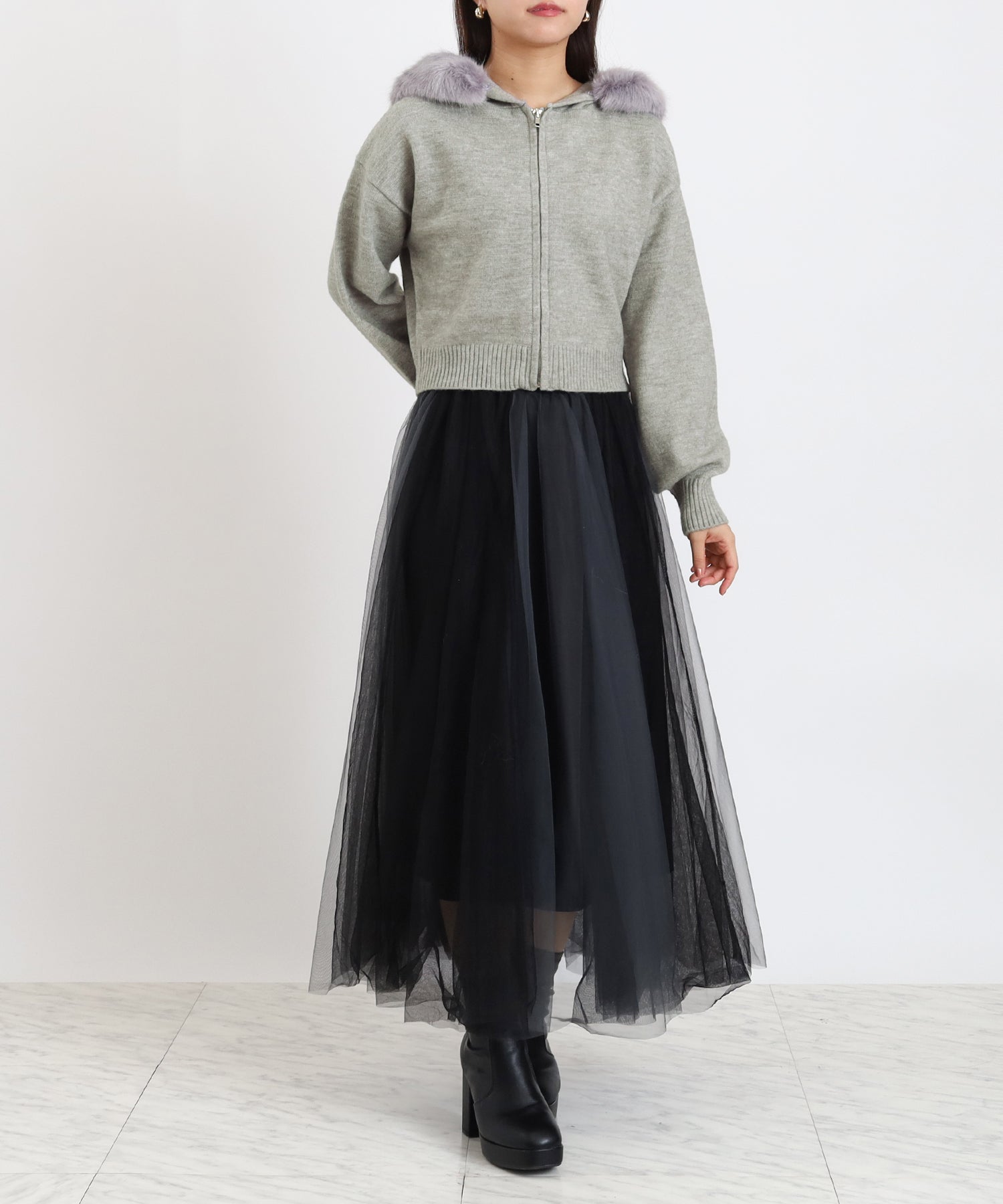 ライトグレー model:156 着用サイズ:M