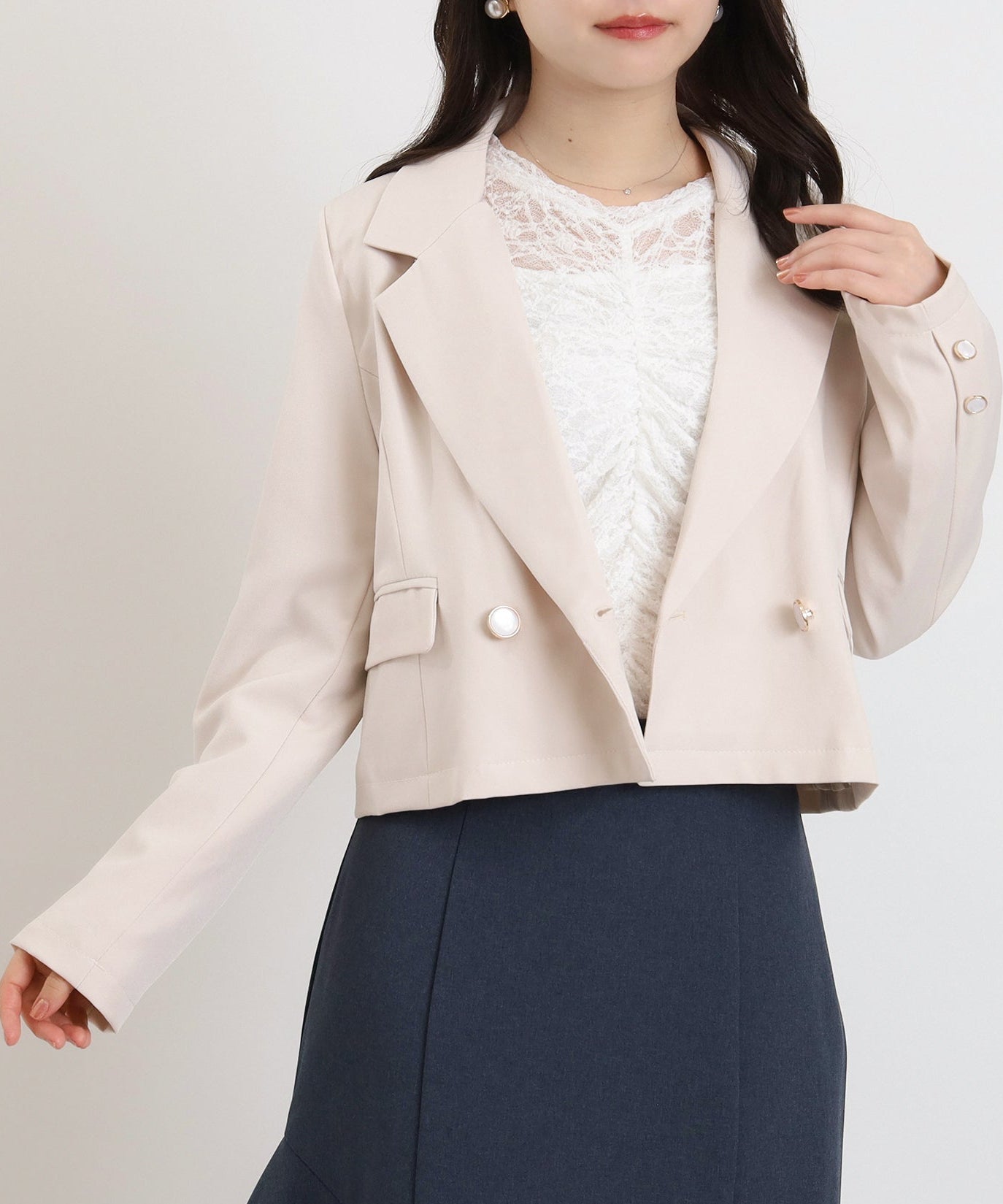 ピンクベージュ