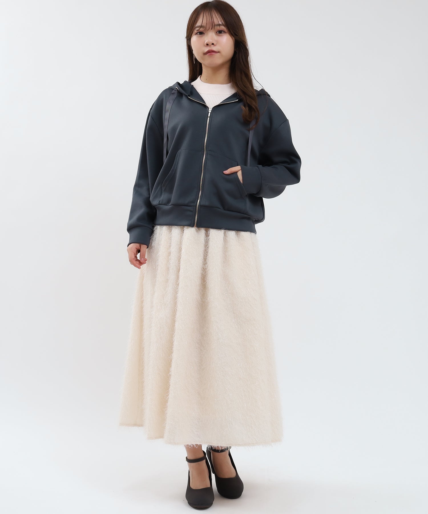 チャコール model:155 着用サイズ:M