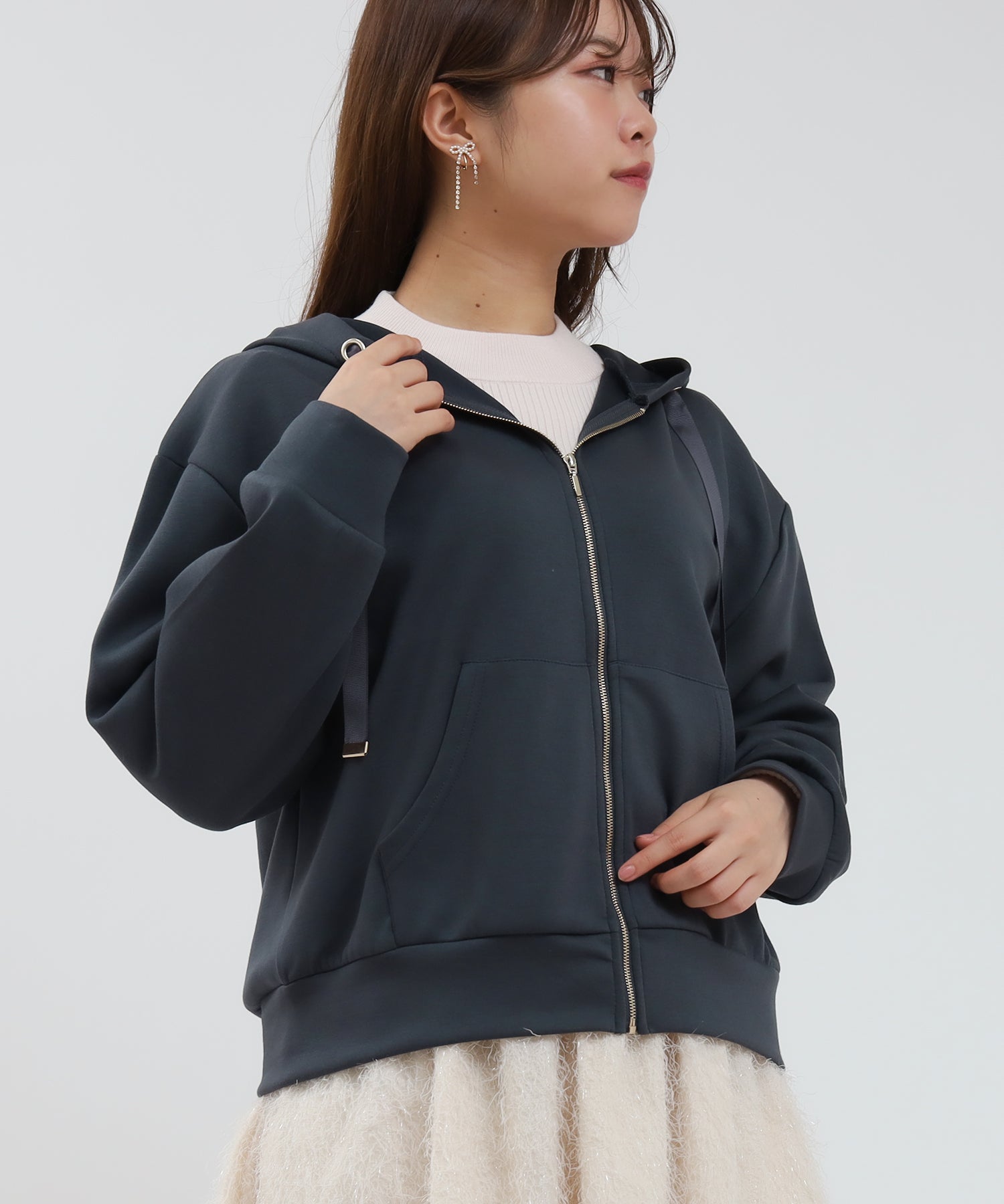 チャコール model:155 着用サイズ:M