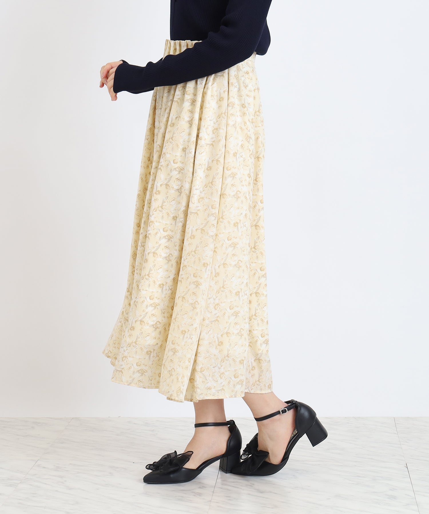 イエロー model:156 着用サイズ:M