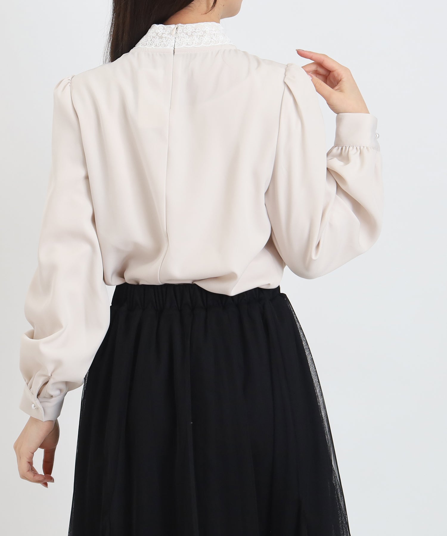 ピンクベージュ MODEL:156 着用サイズ:M