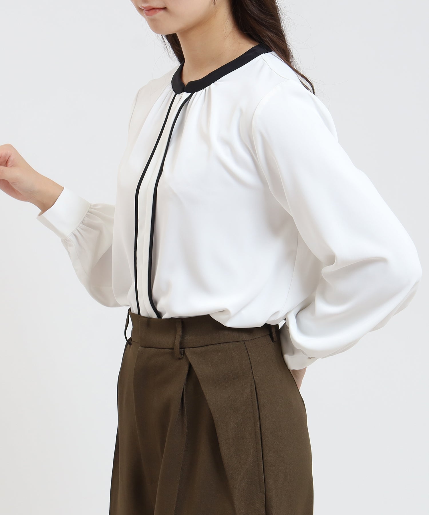 ホワイト model:160cm/骨格ウェーブ 着用サイズ:M