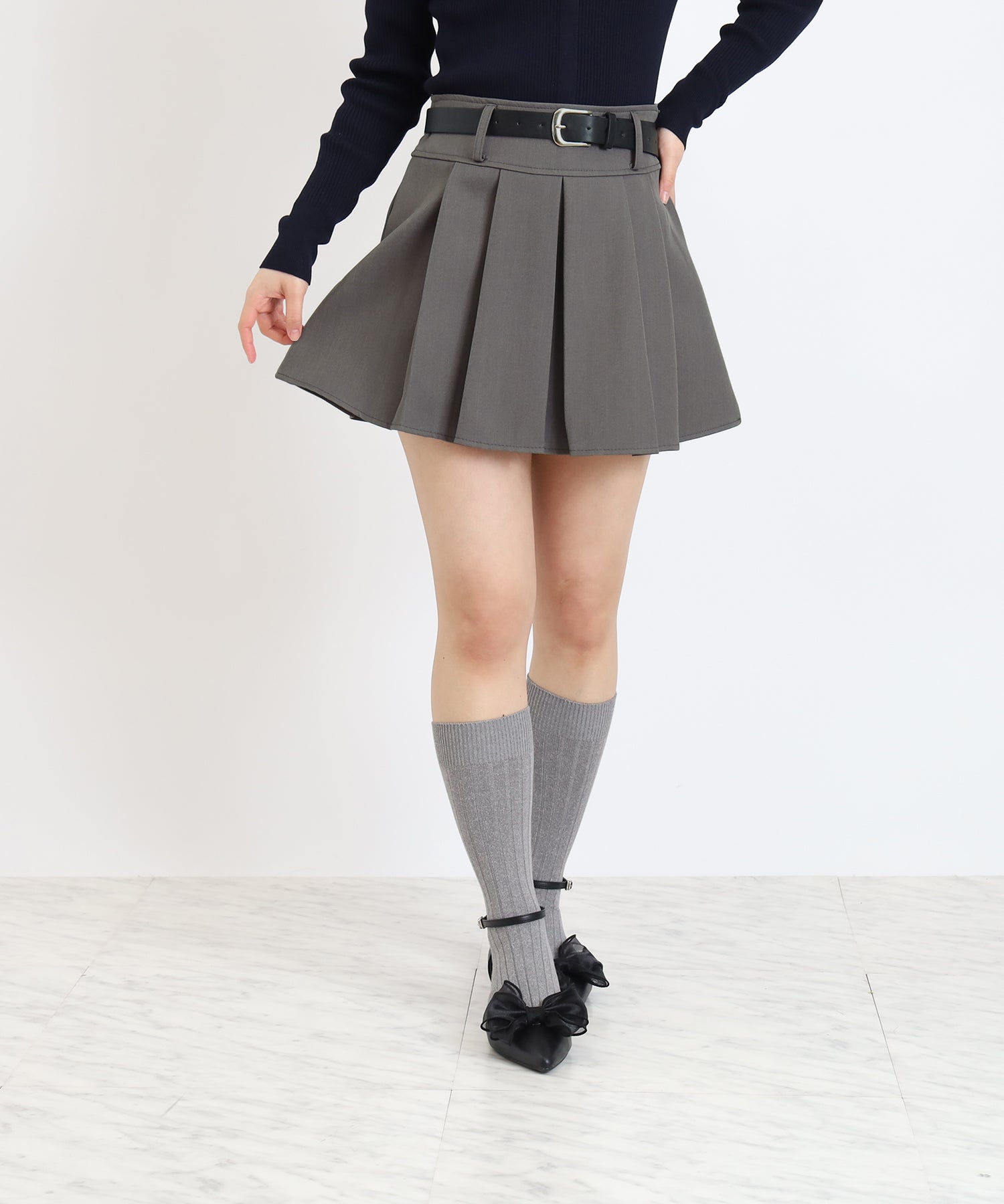 チャコール model:156 着用サイズ:M