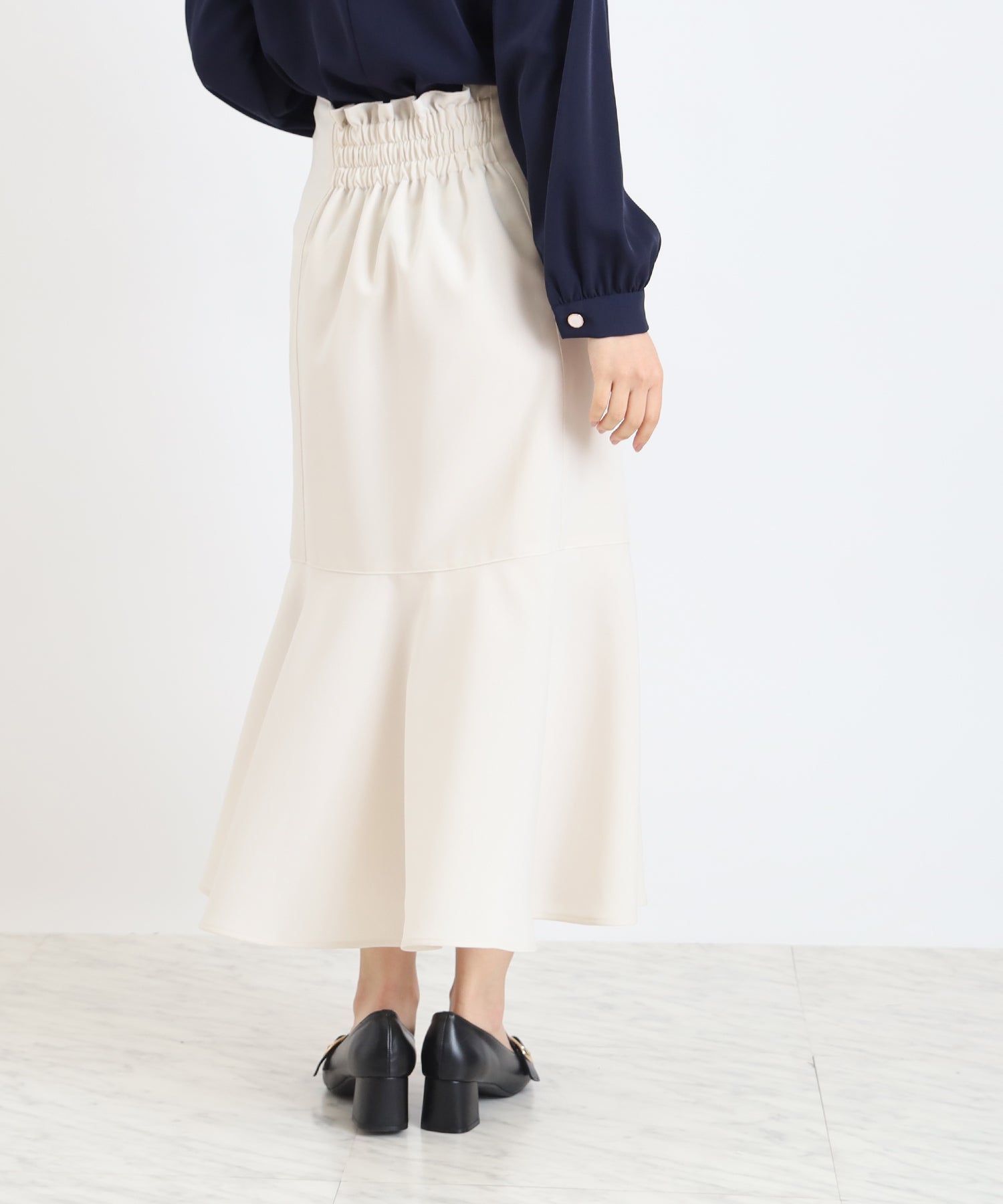 ベージュ model:156 着用サイズ:S