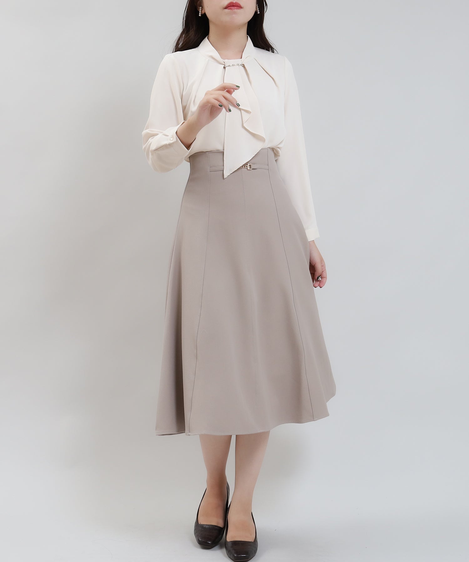 ベージュ model:156 着用サイズ:S