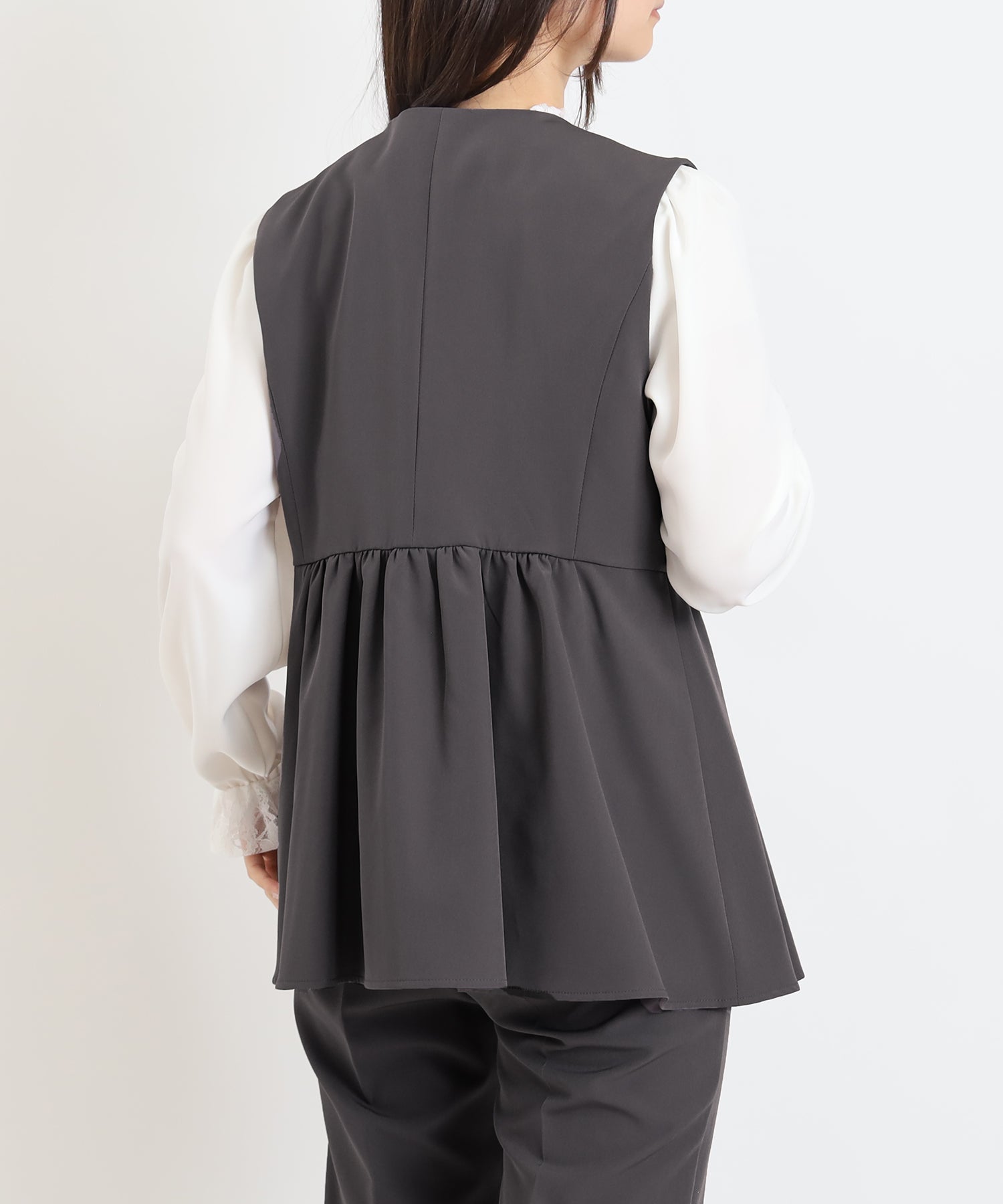 チャコール model:160cm 着用サイズ:M