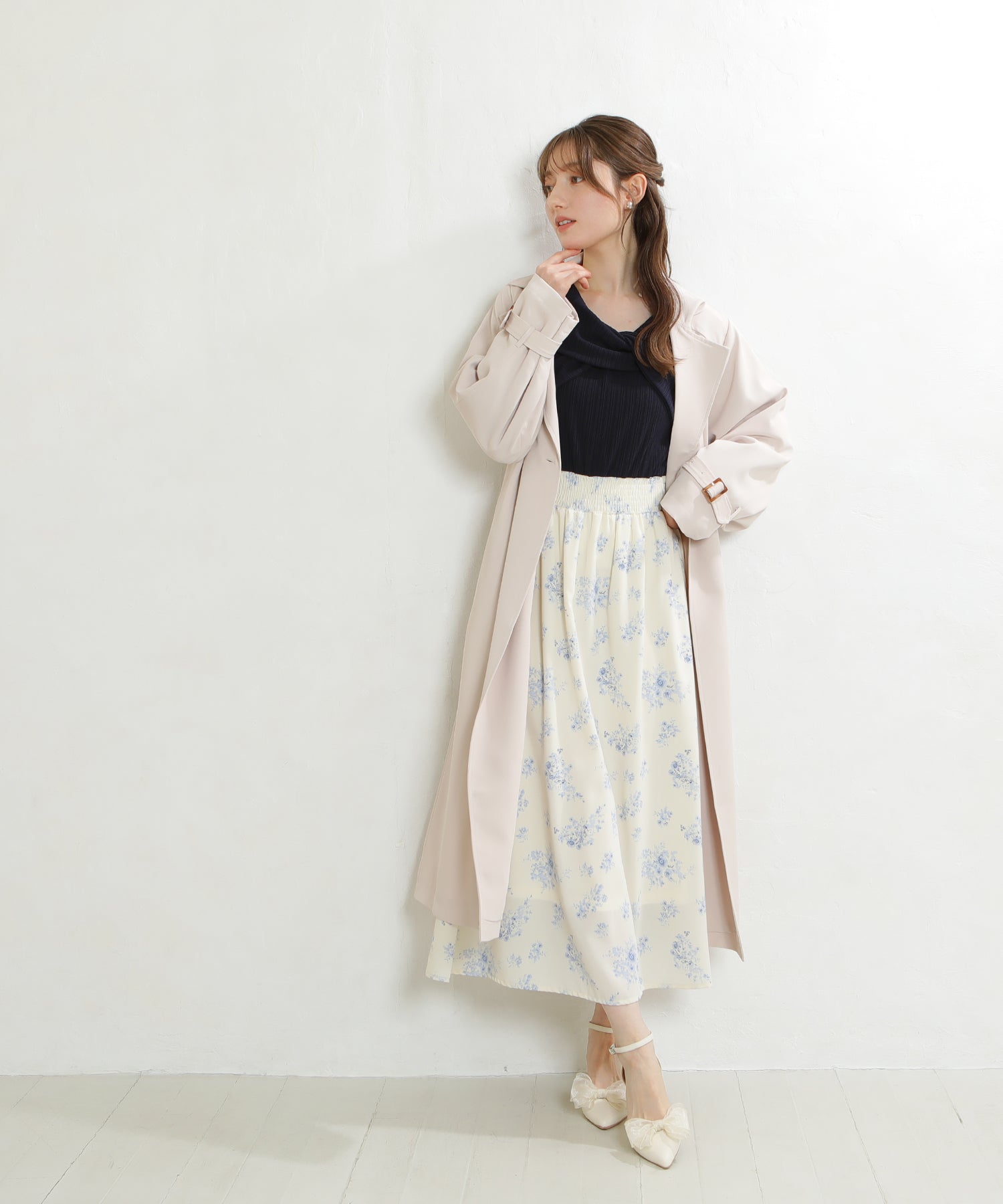 ピンクベージュ