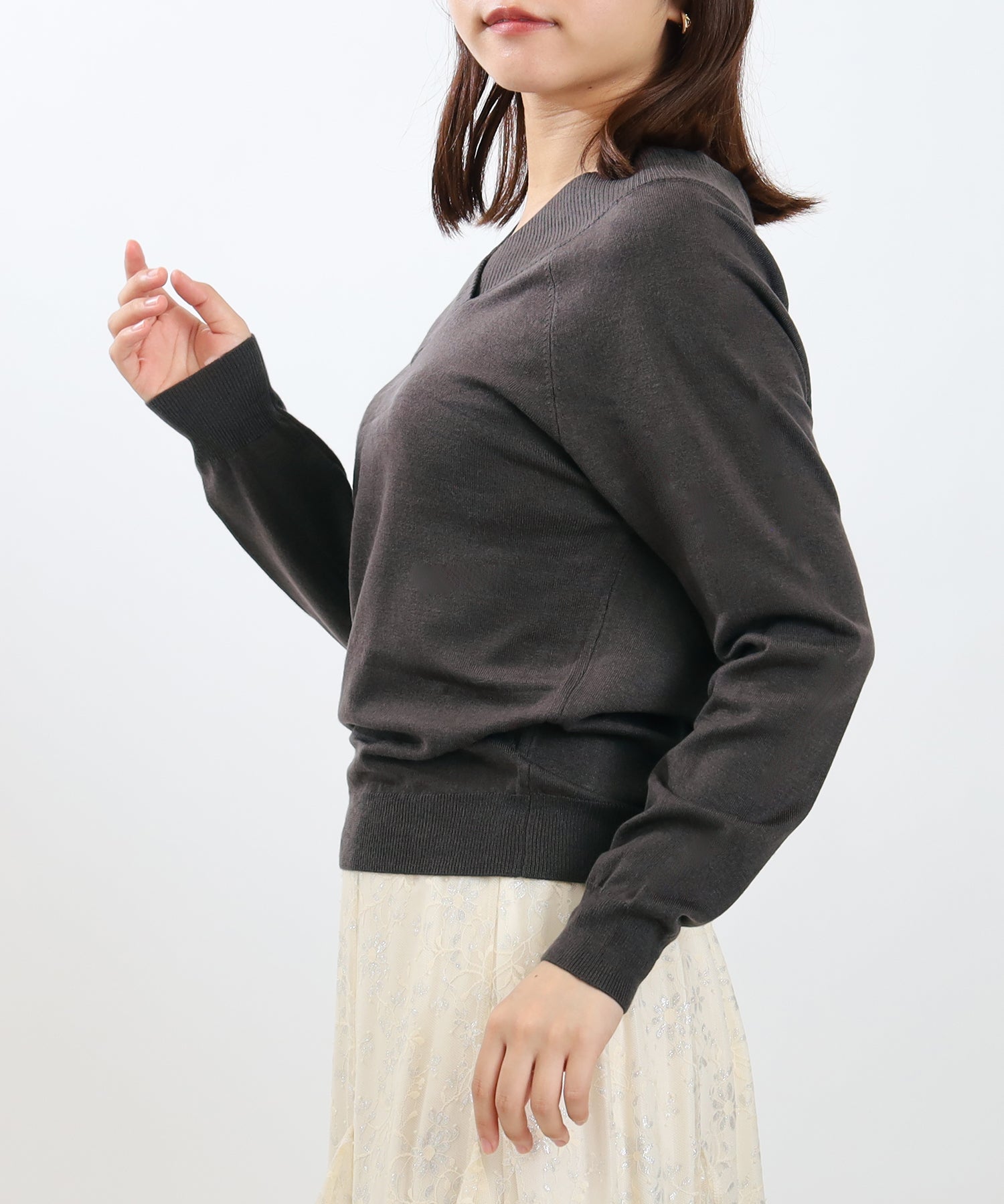 チャコール model:156 着用サイズ:M