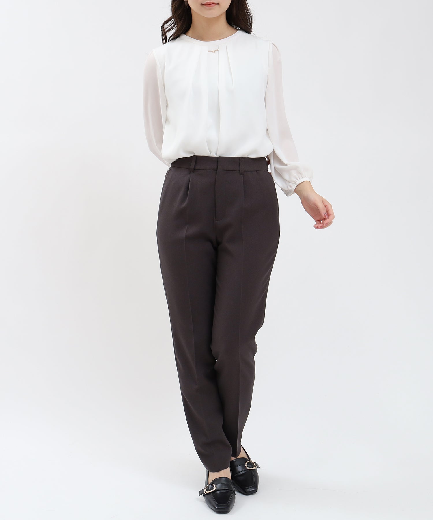 ホワイト model:160cm/骨格ウェーブ 着用サイズ:M