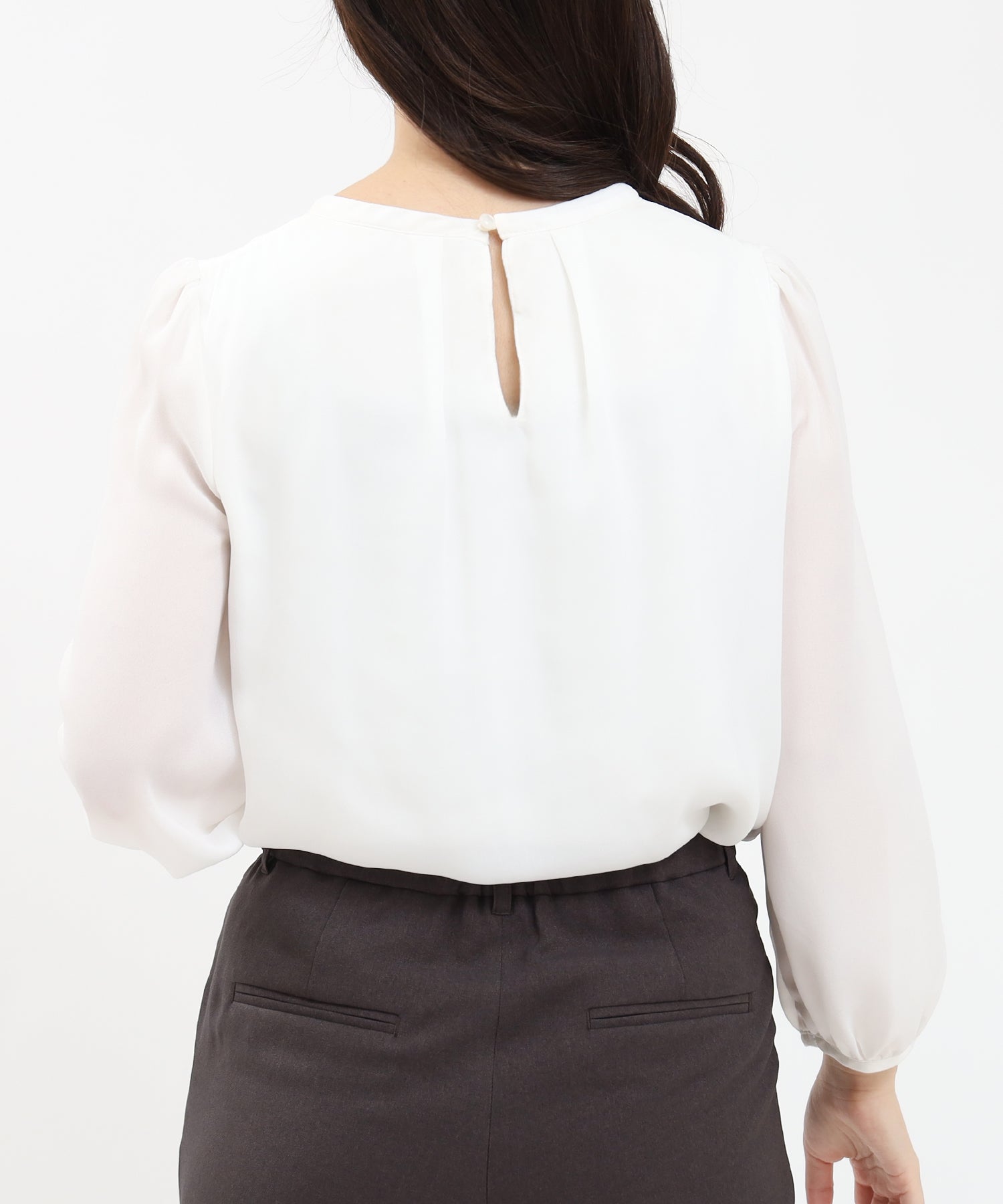 ホワイト model:160cm/骨格ウェーブ 着用サイズ:M