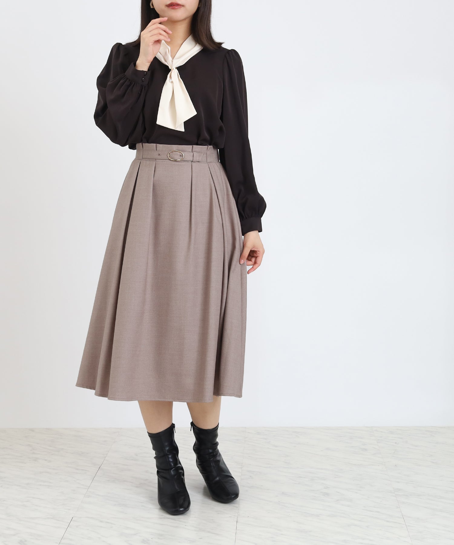 モカ model:156 着用サイズ:M